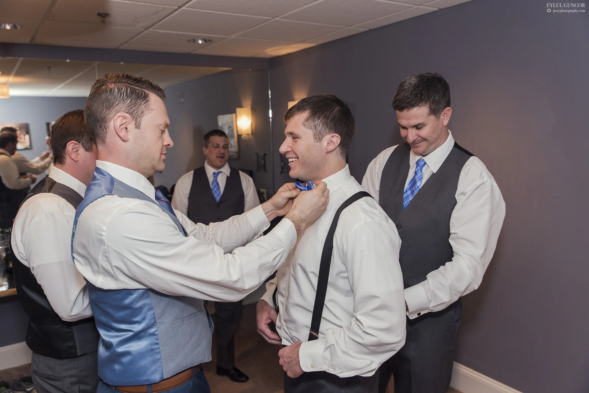 Stevenson Ridge - Groom Getting Ready