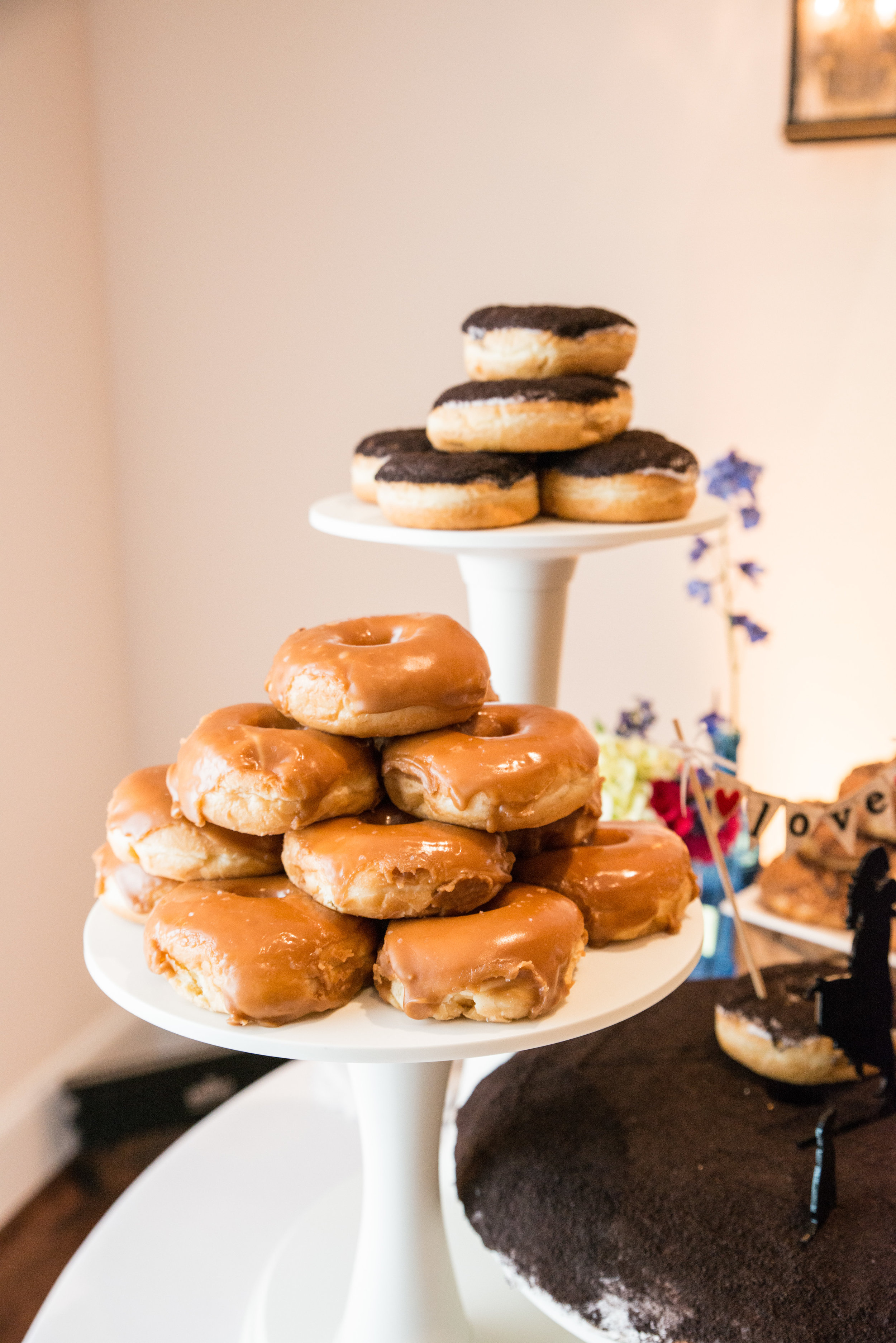  Wedding Donut Cake 