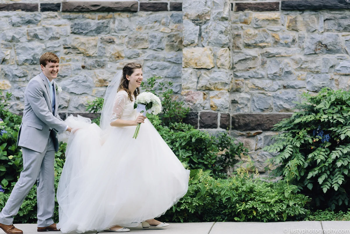 Historic Round Barn wedding photos