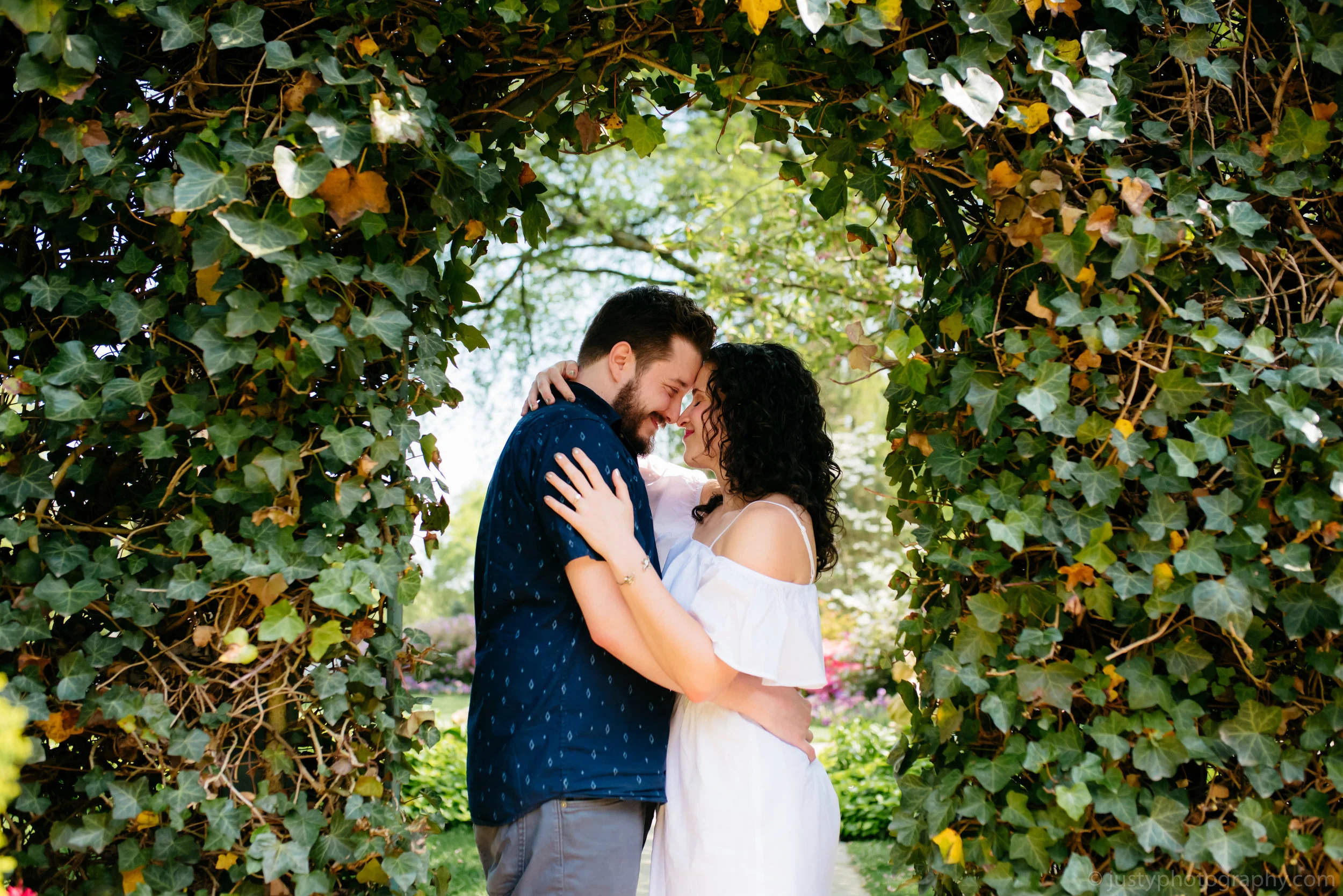 Hillwood Estate Engagement Photos-5880.jpg
