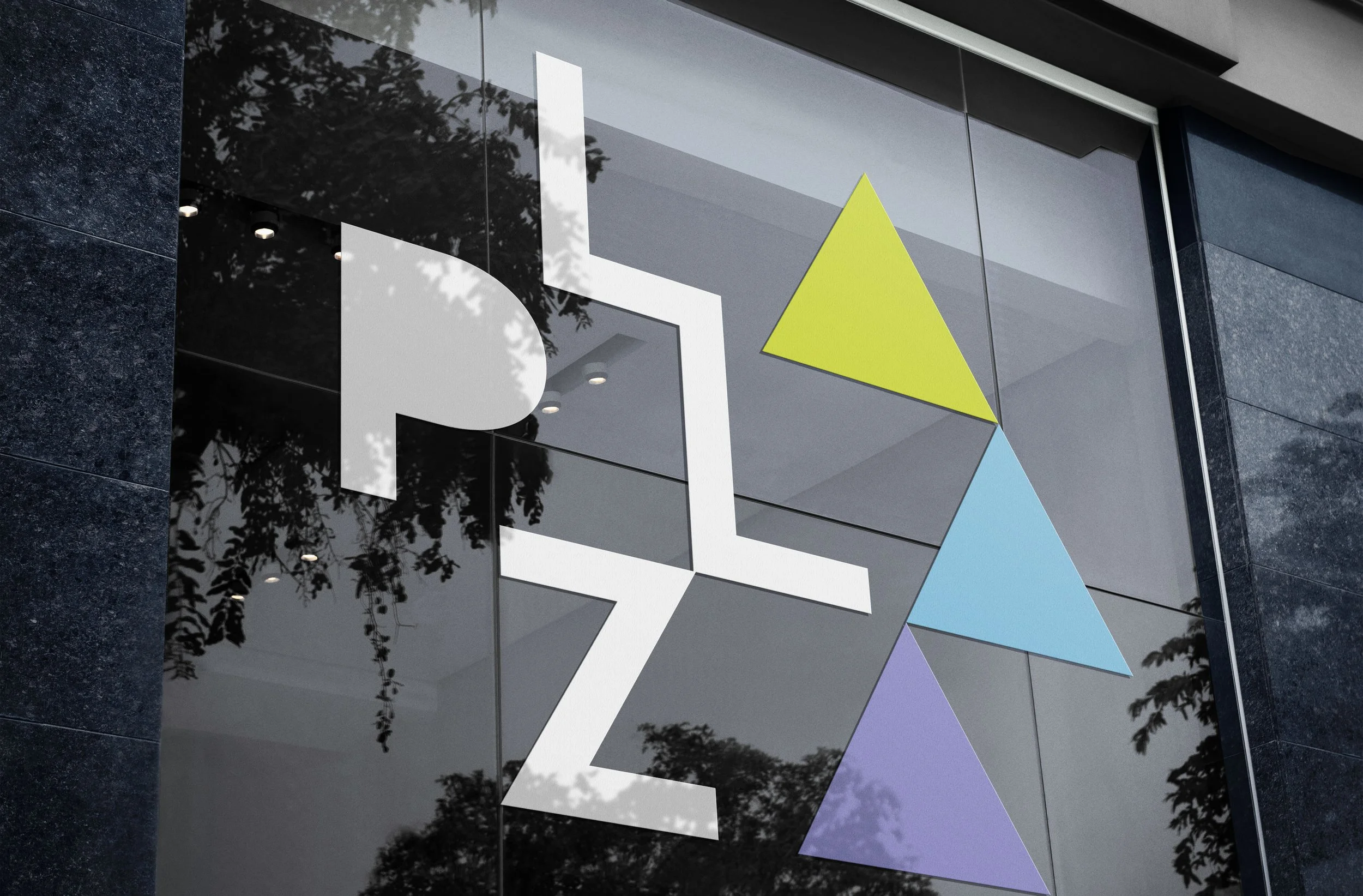 La plaza -ventana.jpg