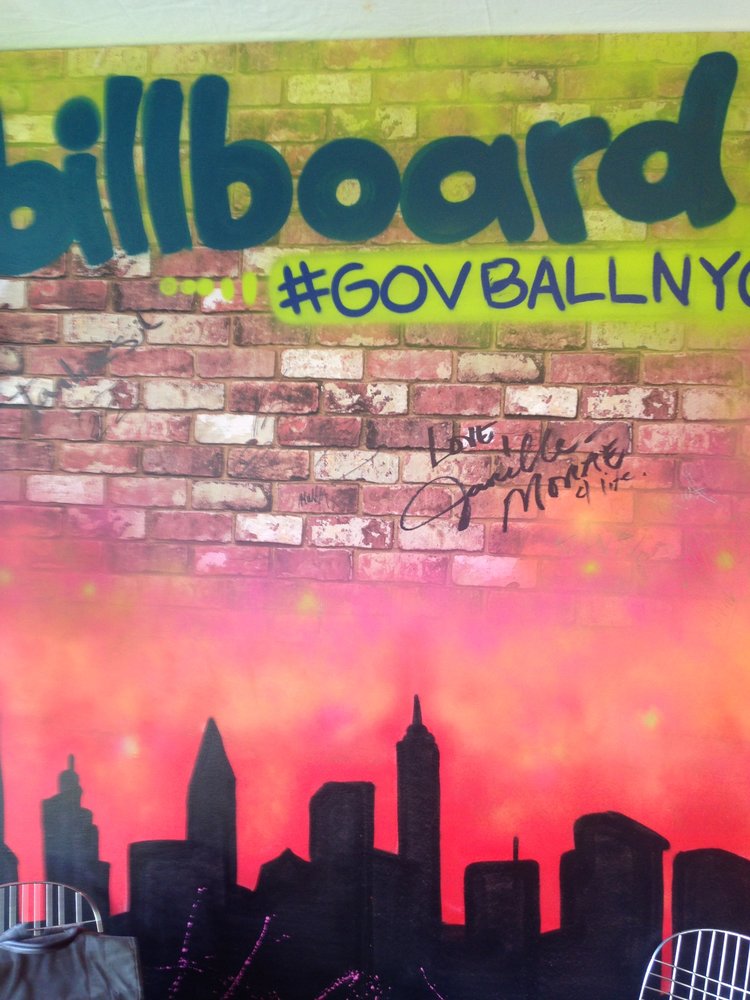 Billboard-08.jpeg