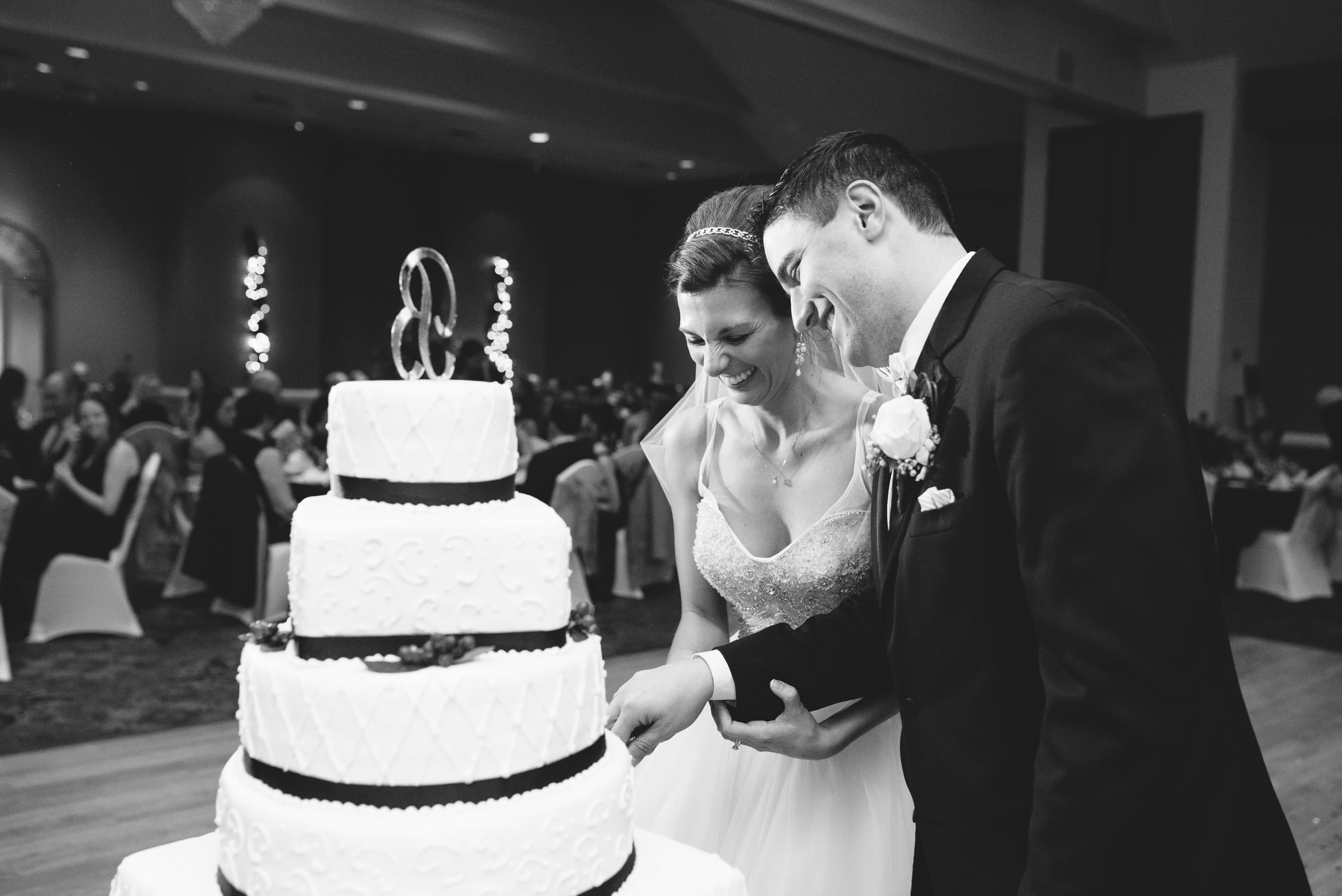 Chestnut Ridge Country Club, New Years Eve cake cutting.jpg