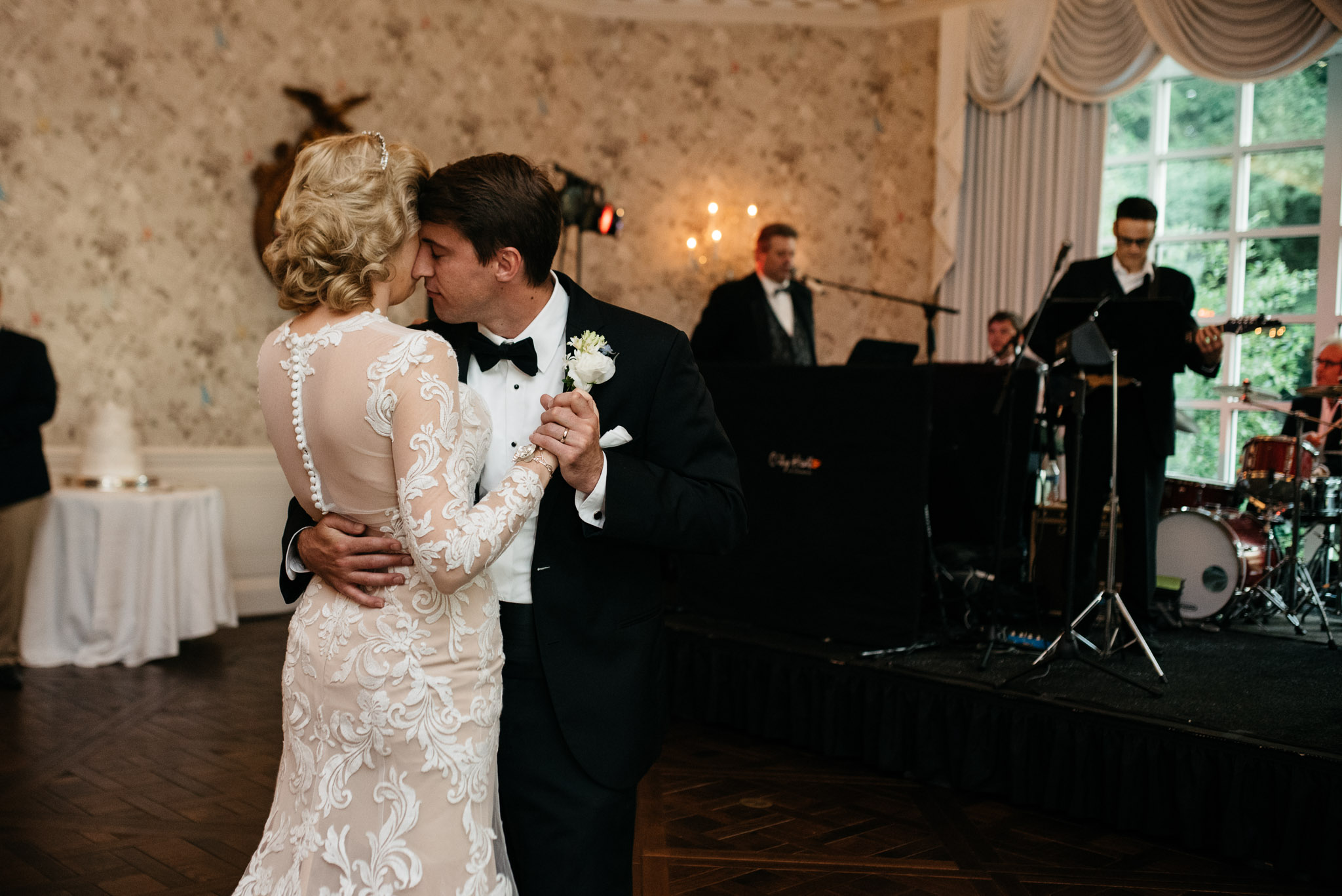Ligonier & Pittsburgh wedding photographer mariah fisher-12.jpg