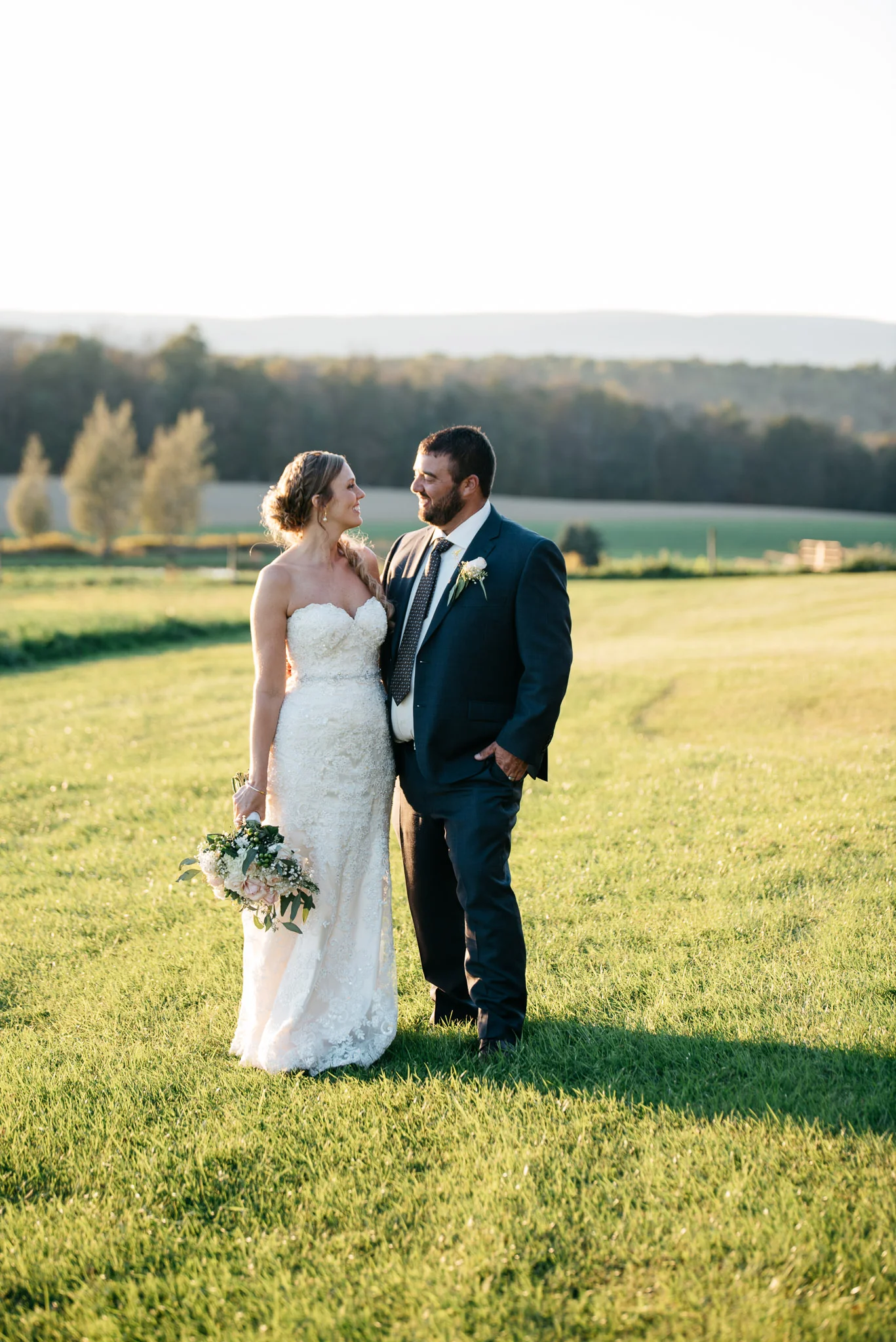 pittsburgh-ligonier-wedding-photographer-the-event-barn-at-highland-farms-47.jpg