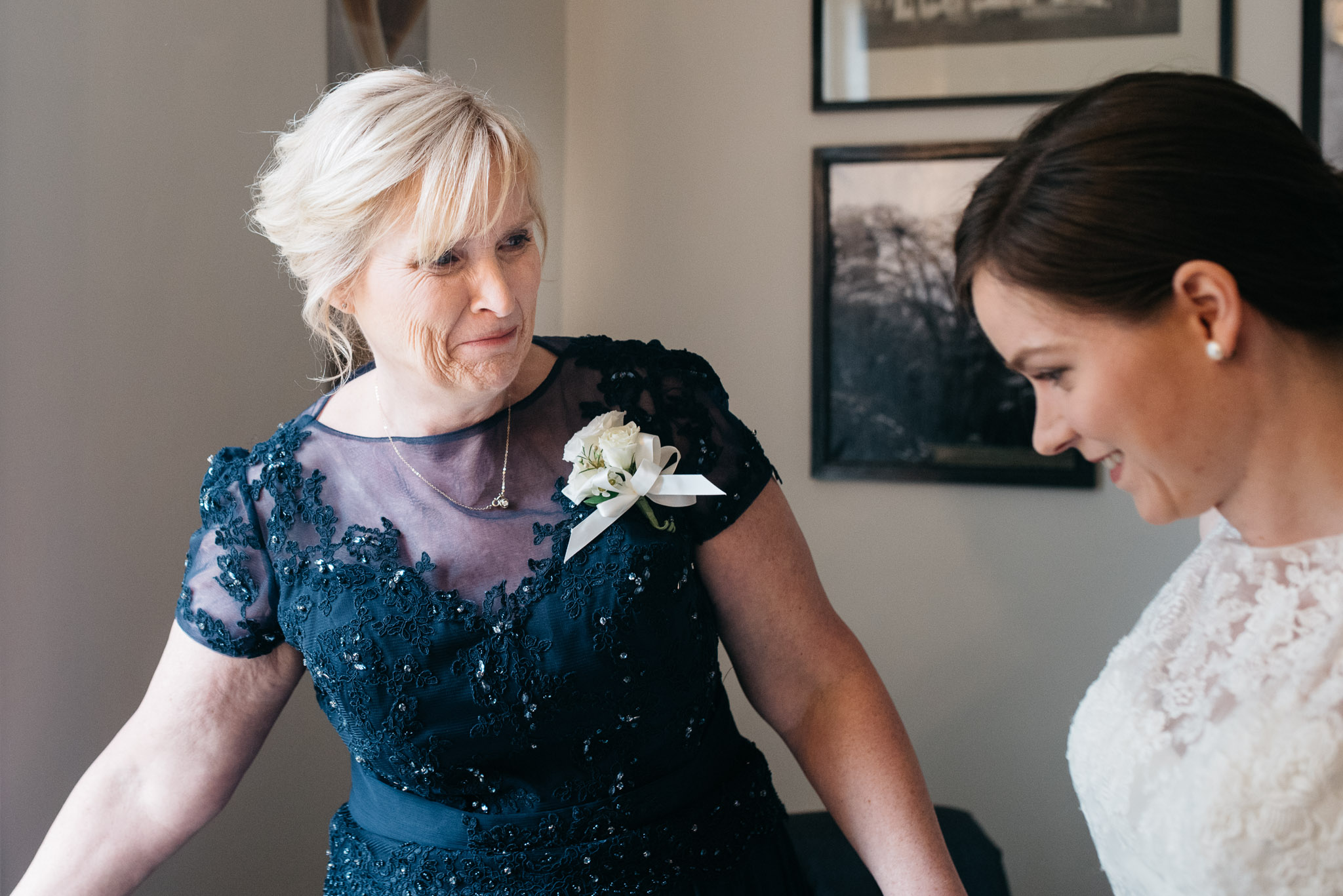 Mariah Fisher Photography Bride getting ready Rust Manor VA Wedding-5.jpg