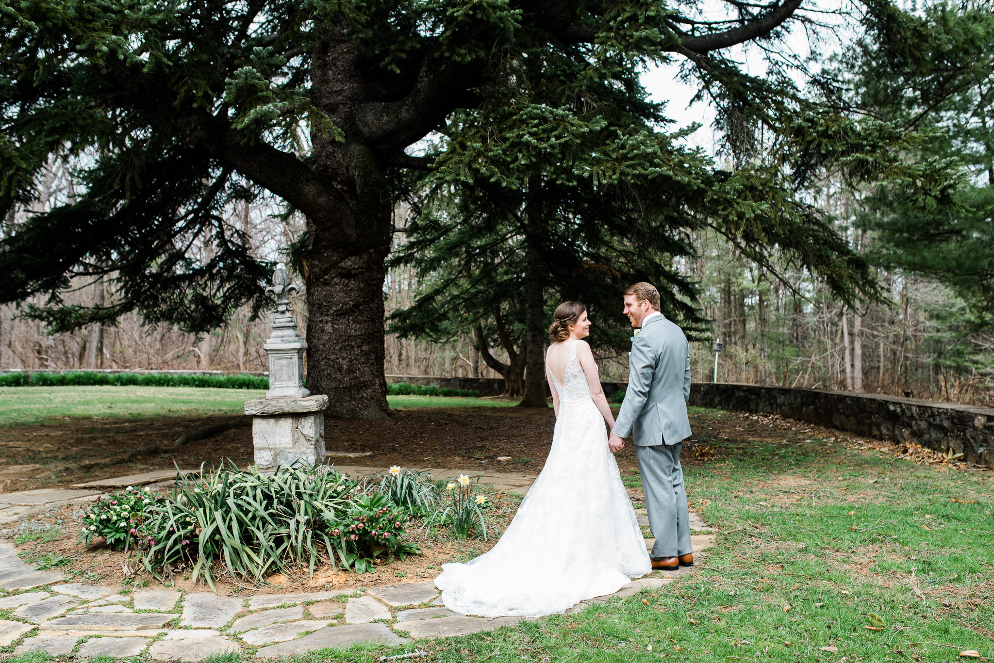 Rust Manor VA Wedding Photograrphy Mariah Fisher Photography-13.jpg