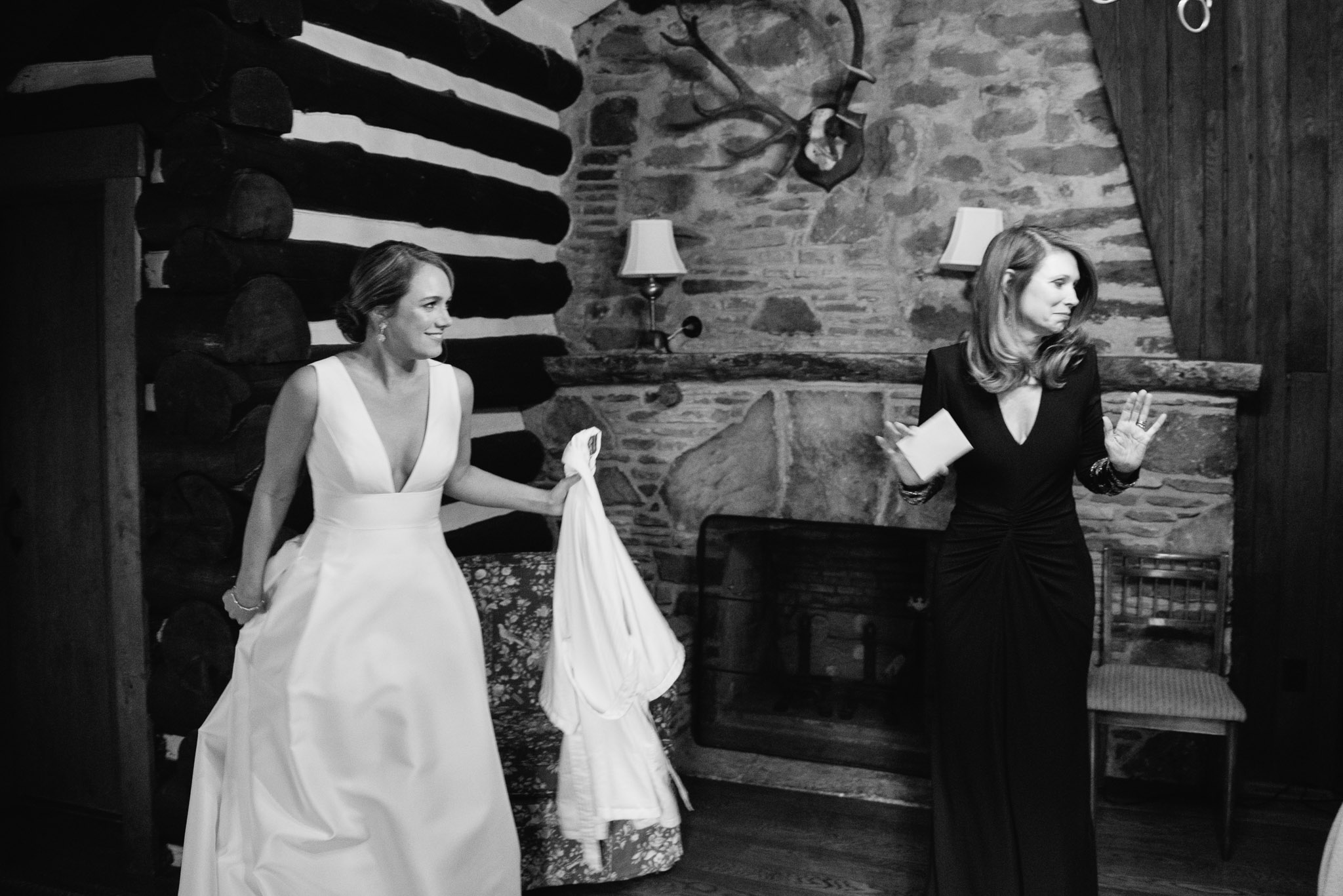 Pittsburgh Wedding Photographer Mariah Fisher-11.jpg