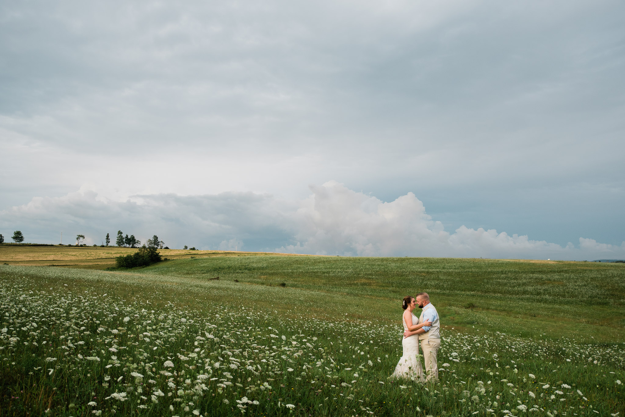 Pittsburgh Wedding Photographer, Hayloft of PA Mariah Fisher-0126.jpg