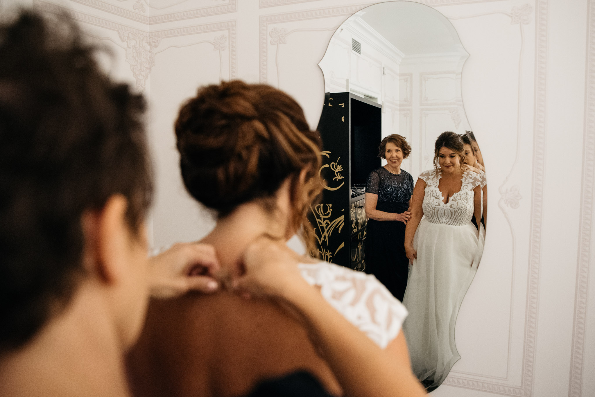 Carnegie Science Center Wedding, getting ready, Hotel Monaco Mariah Fisher Photography-0792.jpg