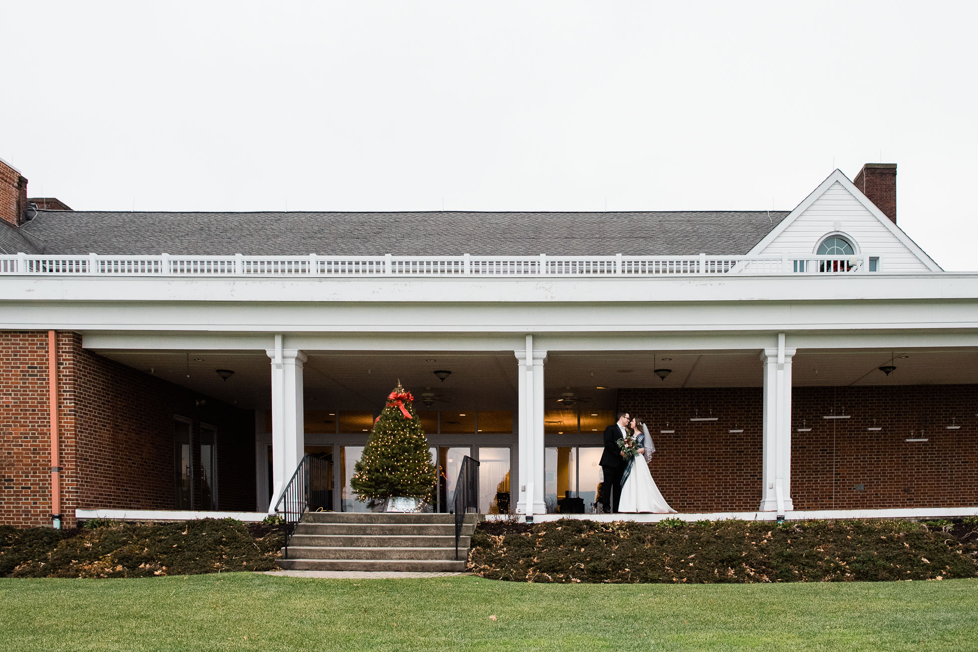 Sunnehanna Country Club Wedding  photographer, Johnstown PA Mariah Fisher-30.jpg