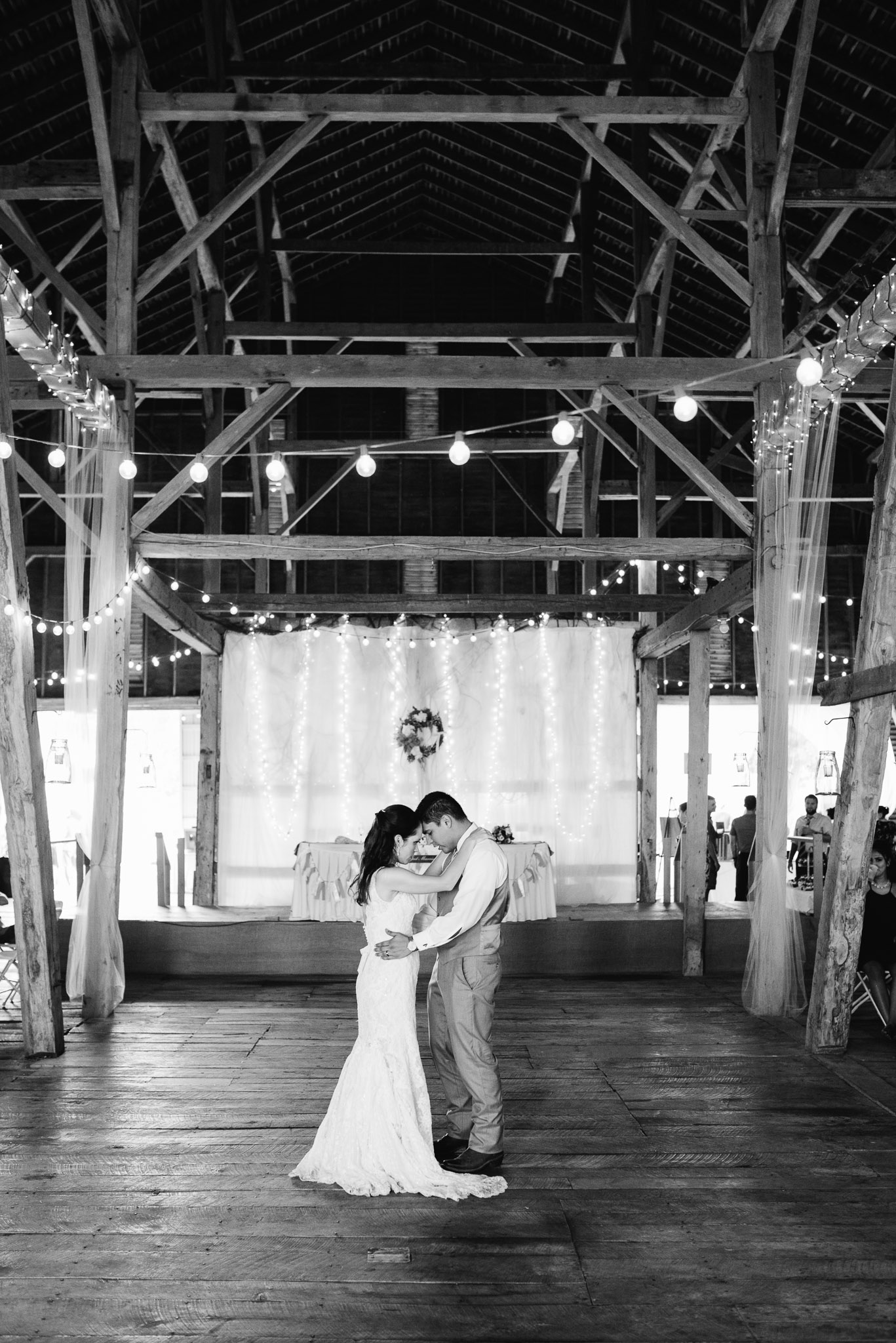 Pittsburgh Wedding Photographer, The Event Barn at Highland Farms, Somerset PA-3887.jpg