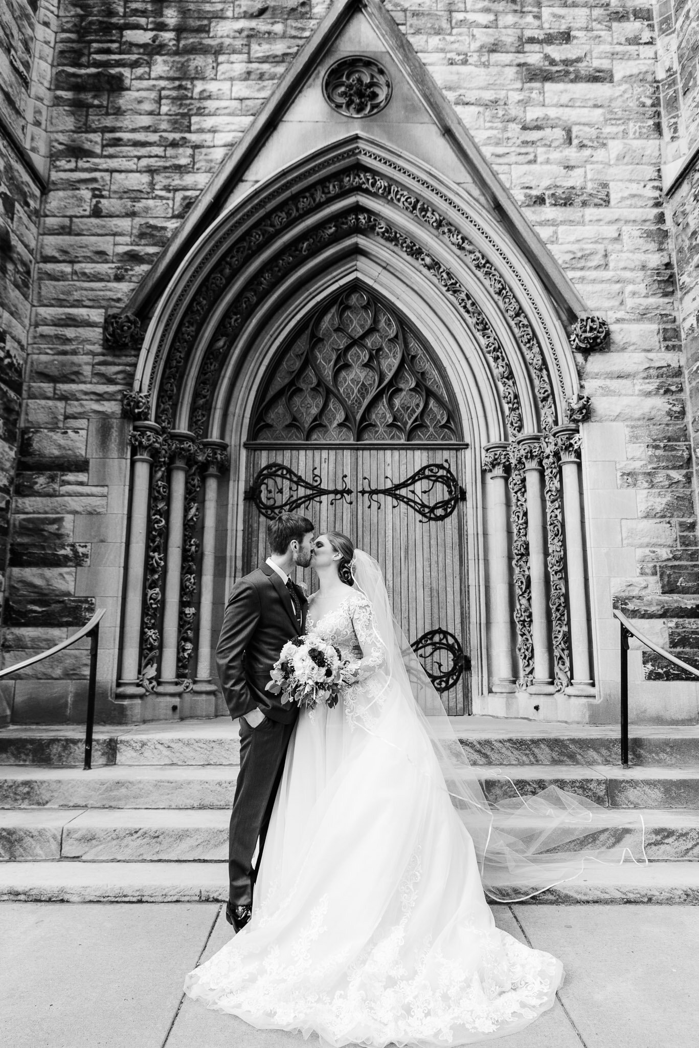Pittsburgh Pa wedding photographer, First Presbyterian Church, bridal portraits-9189.jpg