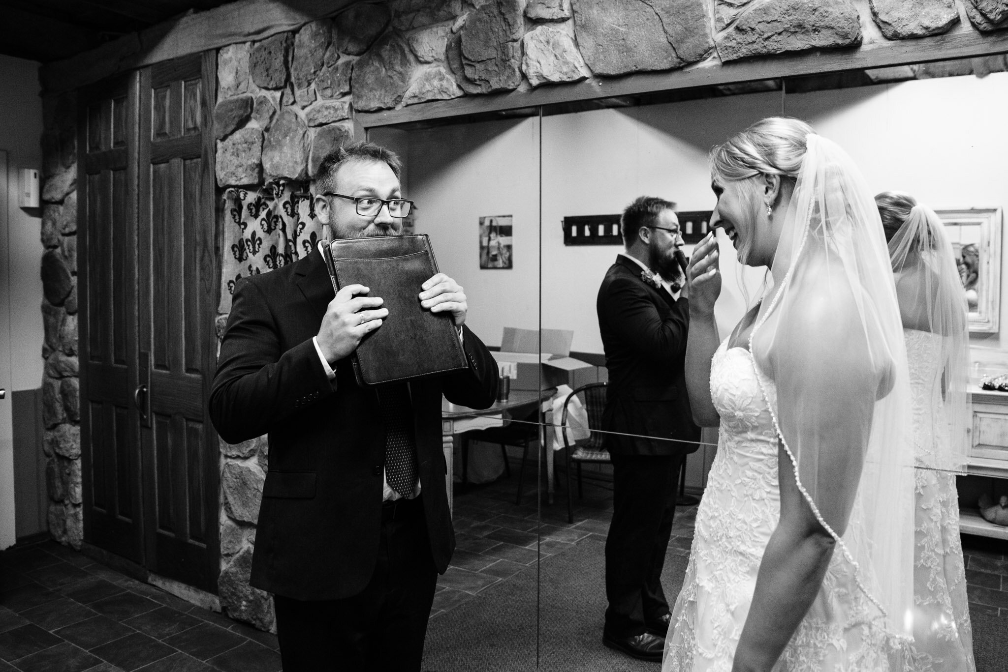 The Hayloft of PA wedding photographer, bride getting ready-5119.jpg