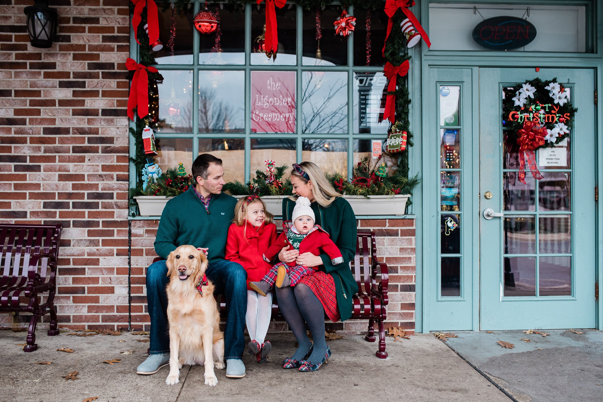 Christmas in Ligonier, Ligonier Family Photographer, Ligonier Photography, Mariah Fisher-6980.jpg