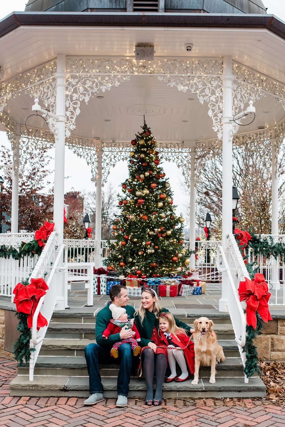 Christmas in Ligonier, Ligonier Family Photographer, Ligonier Photography, Mariah Fisher-7054.jpg