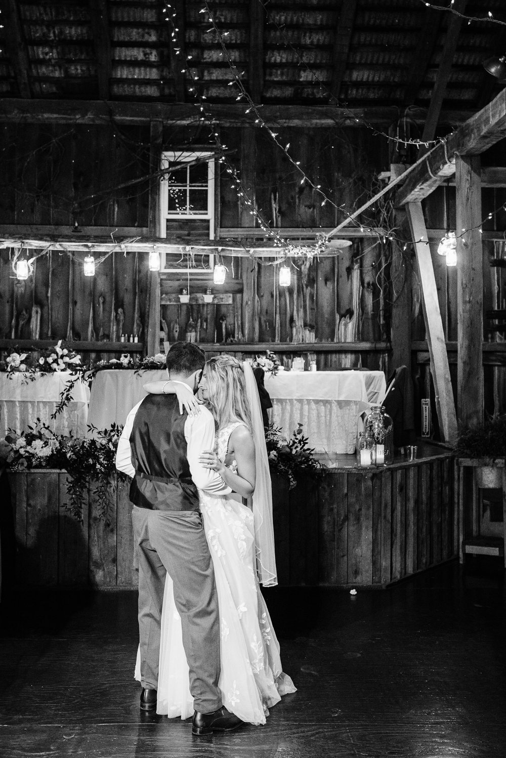 Hayloft of PA wedding photography, sparkler exit, Mariah Fisher, Pittsburgh Photographer-7188.jpg