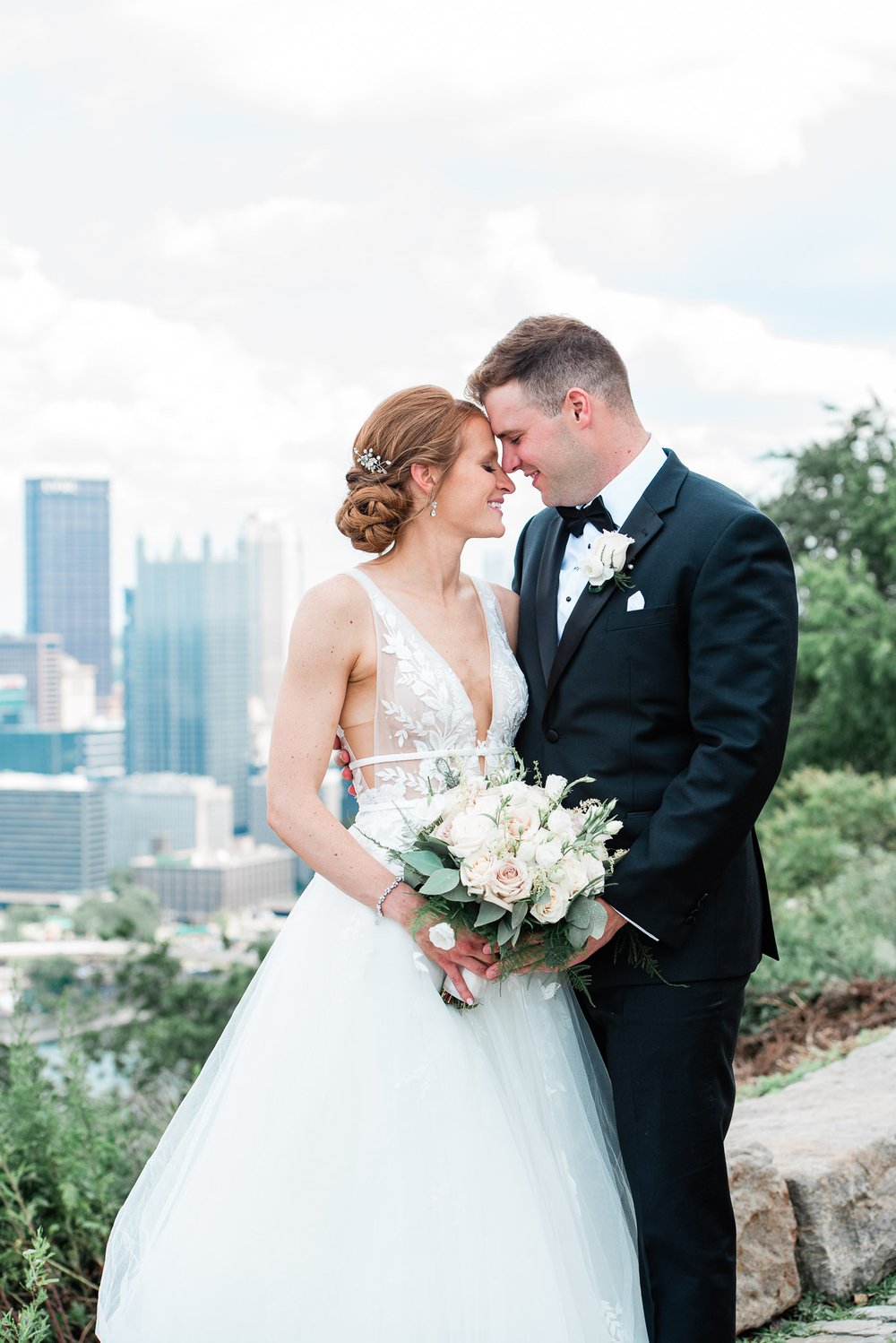 Heinz Chapel Wedding, Wedding Couple, Pittsburgh Photographer, Mariah Fisher-5436.jpg