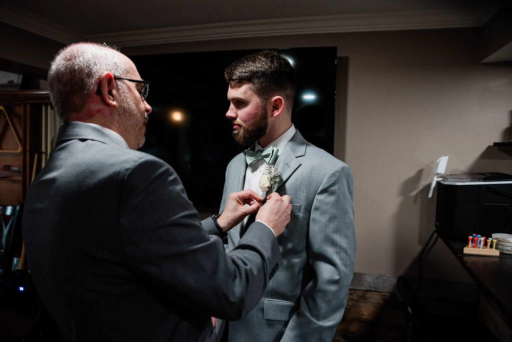 Getting Ready Pittsburgh Wedding Photographer-1078.jpg