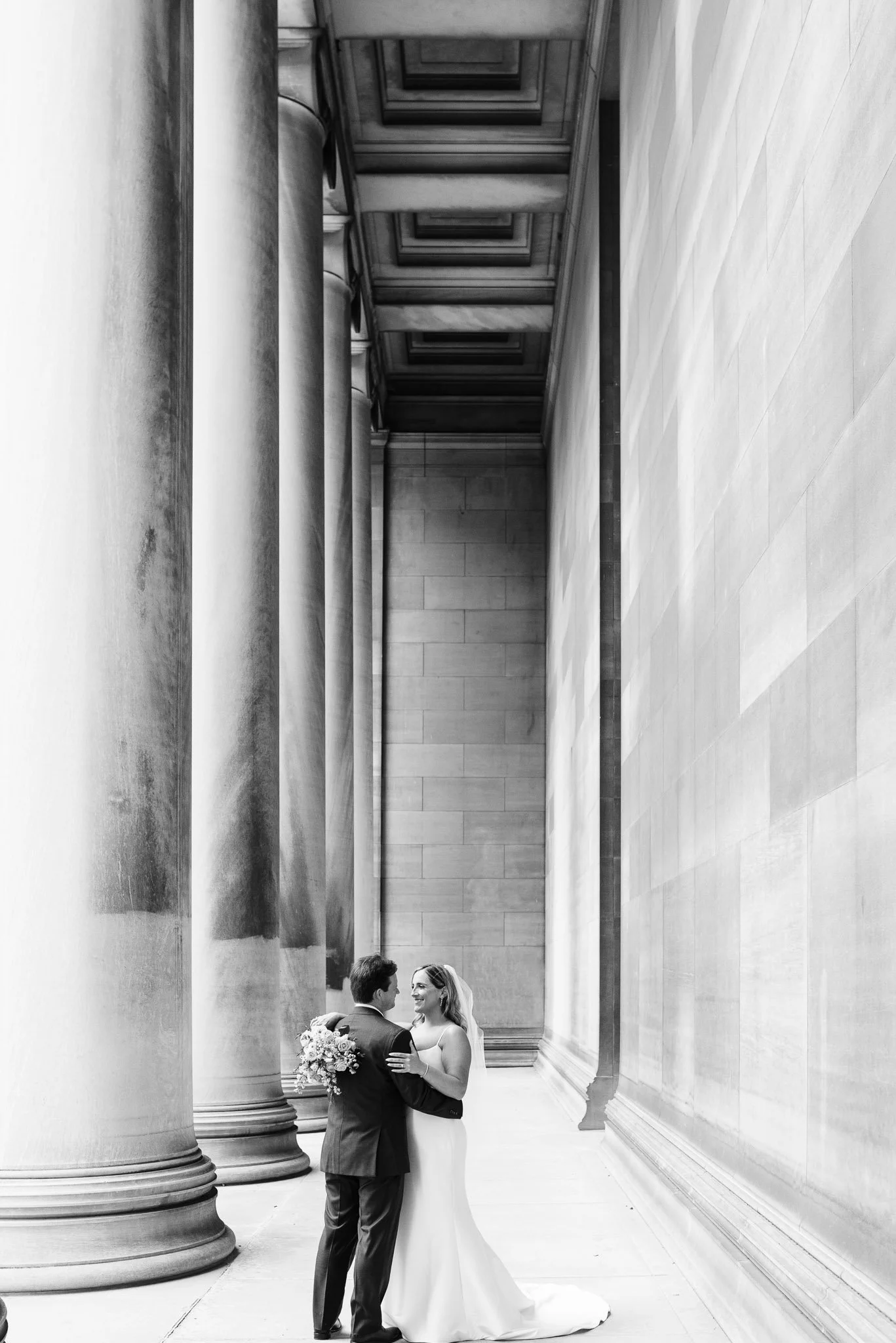 Pittsburgh Wedding Photographer, Carnegie Mellon Columns Mariah Fisher Photography-2233.jpg