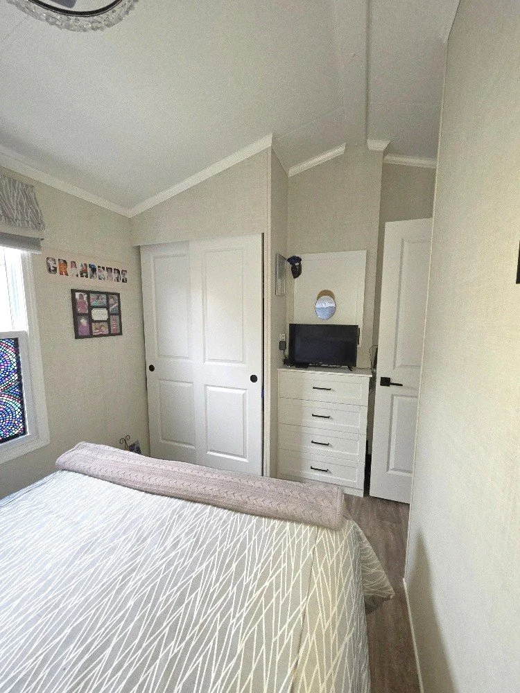 2nd bedroom.jpg