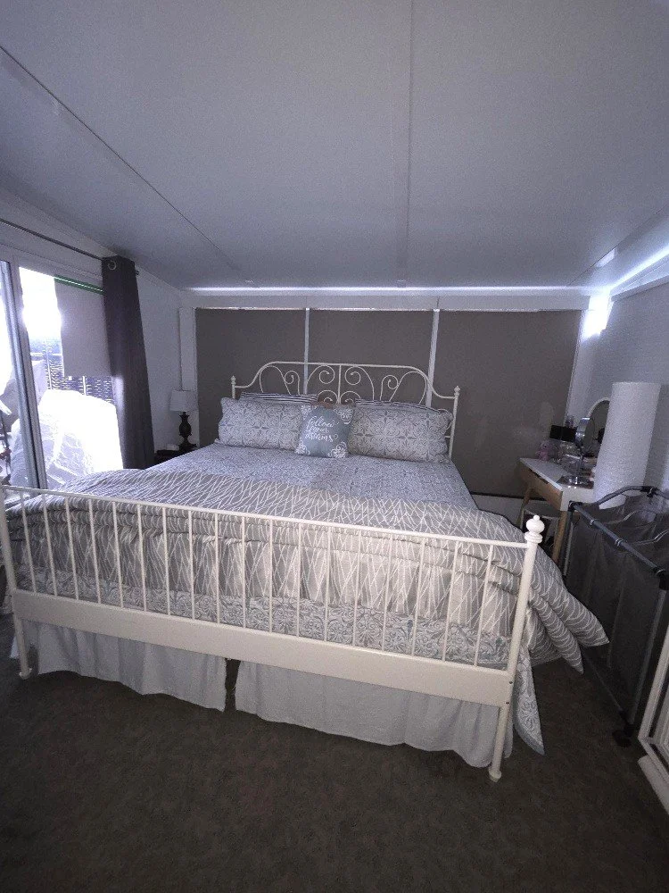 patio doors off sunroom or 3rd bedroom.jpg