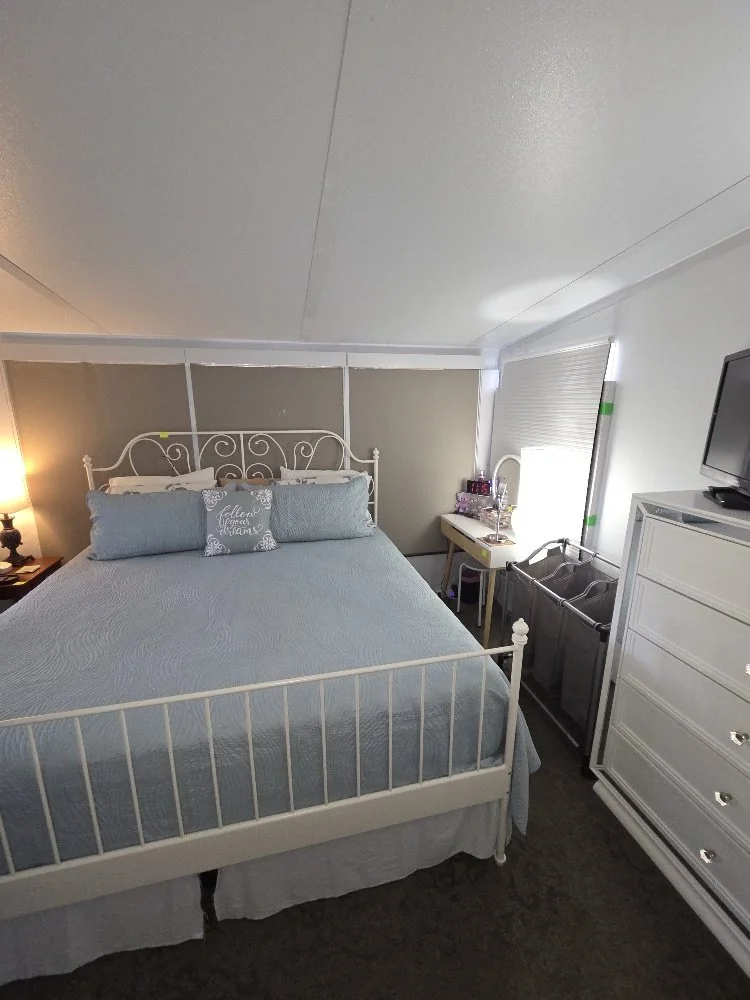 22 bedroom.jpg