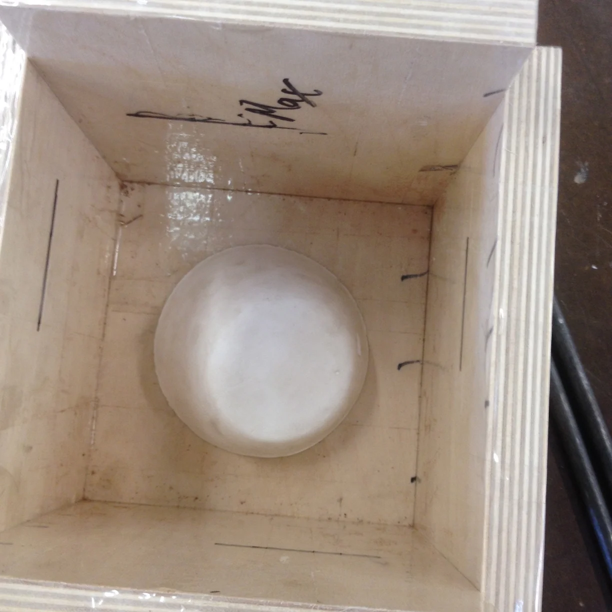 press mold for cork cast