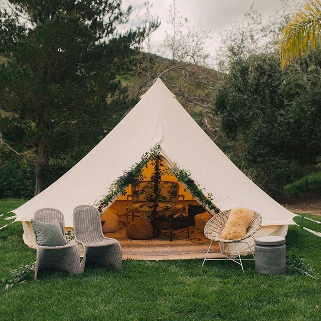 this beautiful solstice tent from @allaboutevents was ground zero for all our heart-opening and soul-hugging conversations during #lindencloverstargazer 🤩