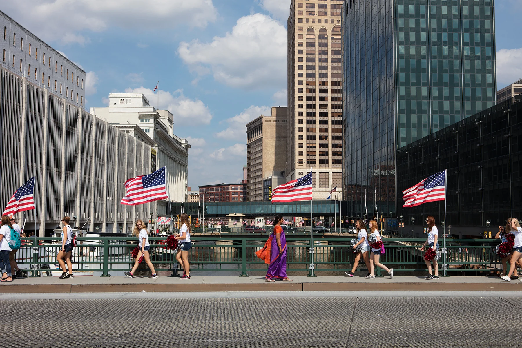 01_170916_flags_downtown_063.jpg