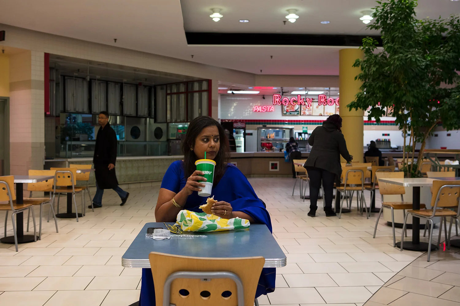 37_171217_grand_ave_mall_372.jpg