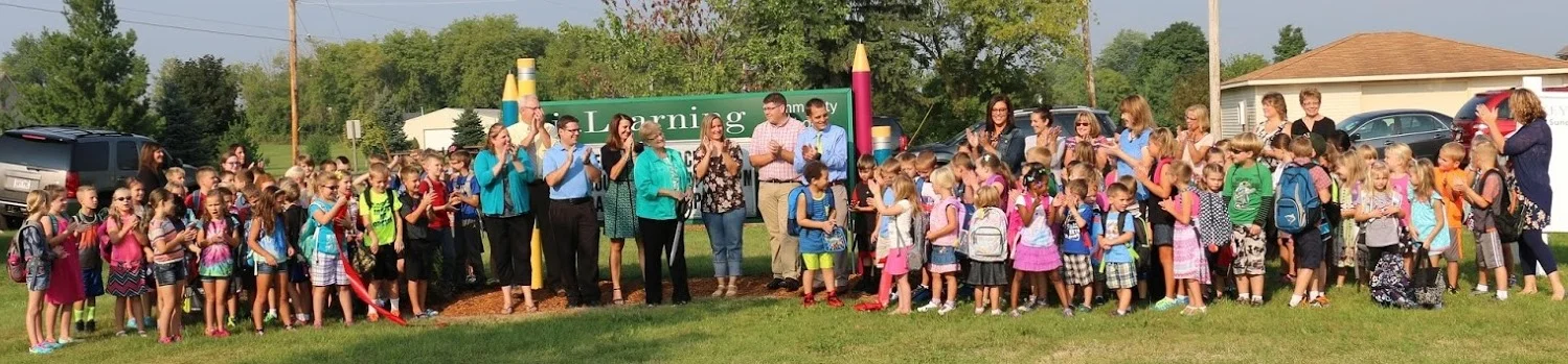 ribbon cutting Cropped.jpg