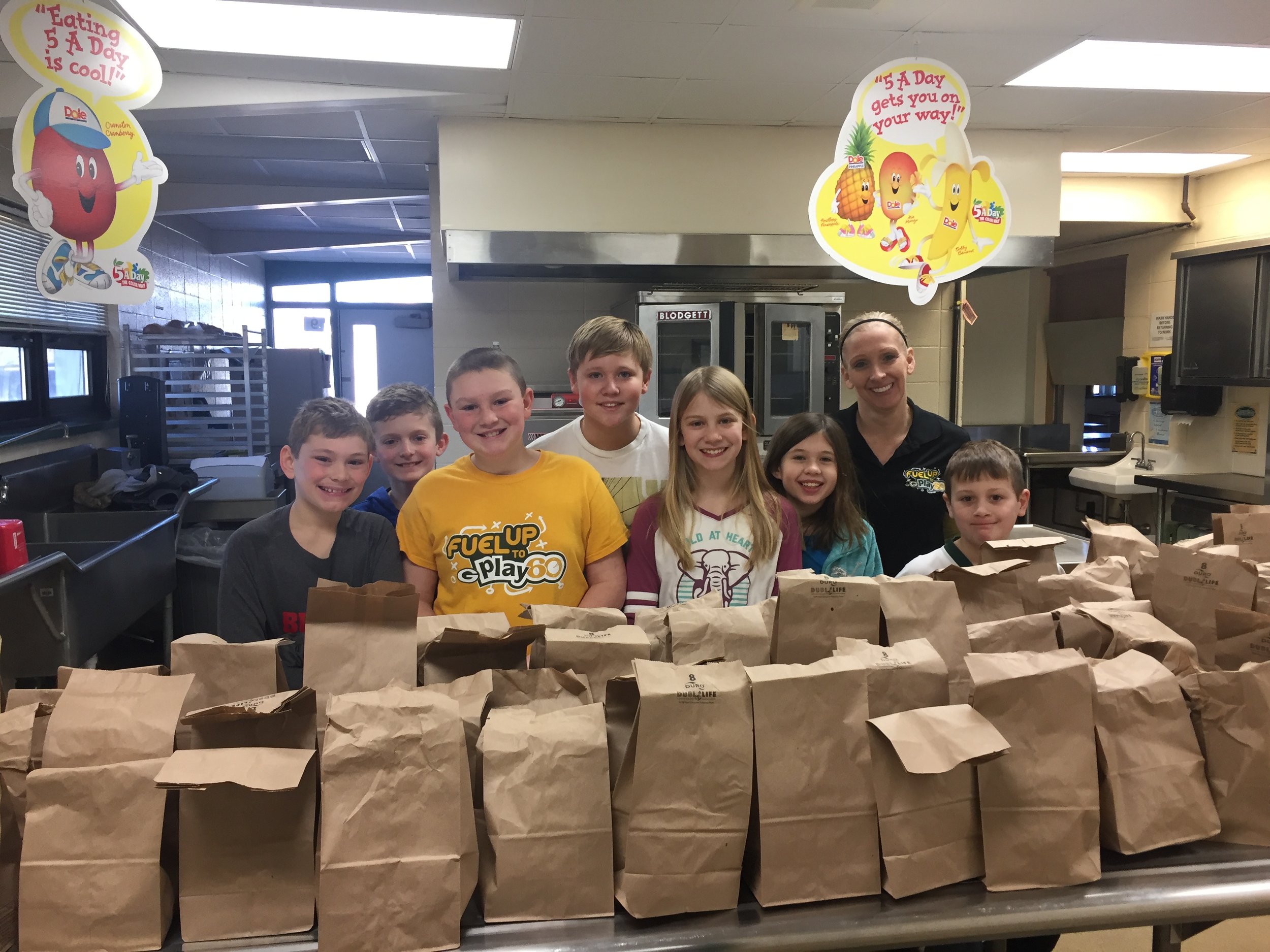 FUTP60 Ambassadors Preparing All School Breakfast!