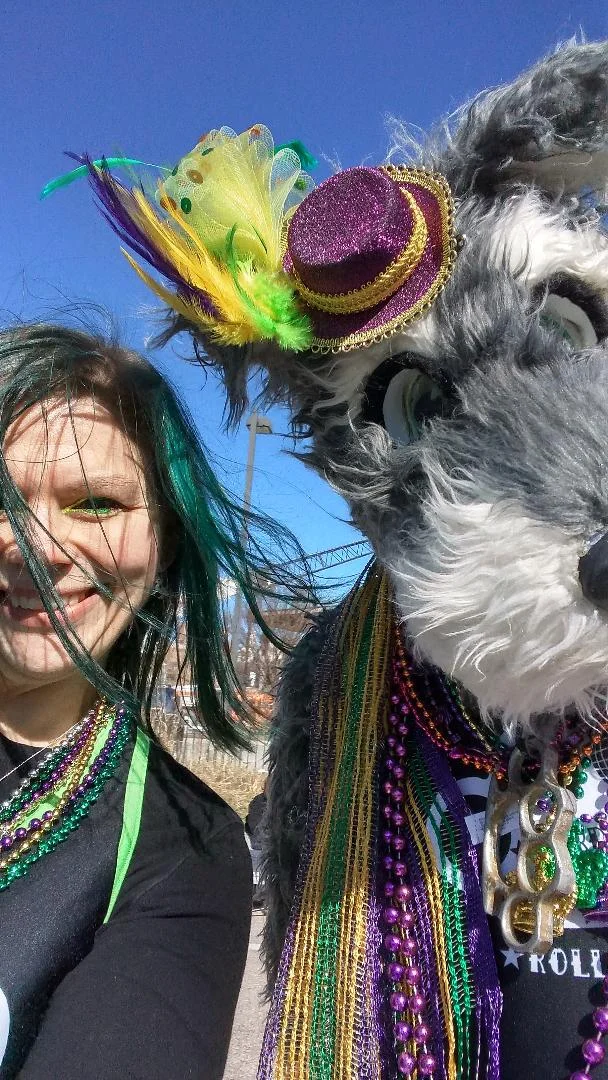 Knuckles Selfie MardiGrowl.jpeg