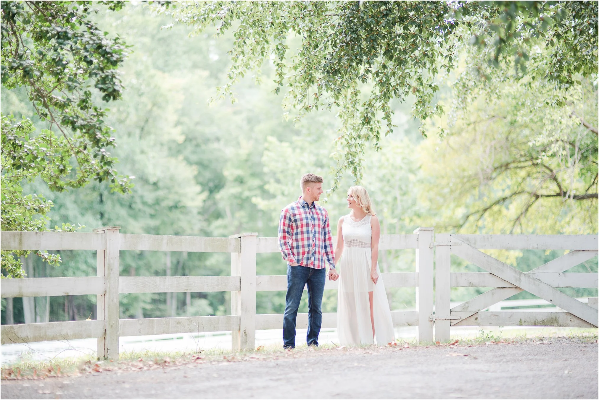 Roslyn Farm Engagement_0152.jpg