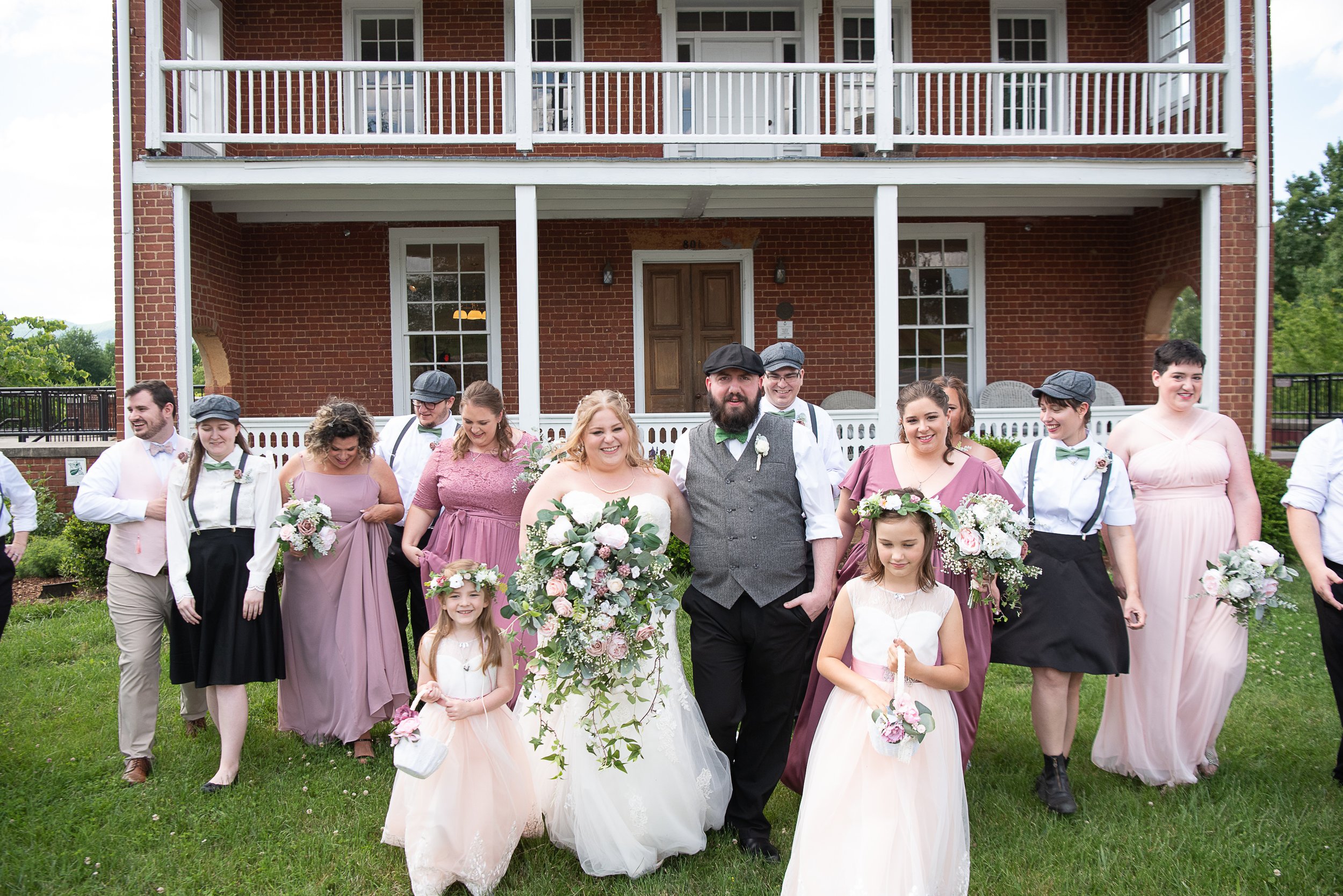 lynchburg-wedding-photographer-1-28.jpg