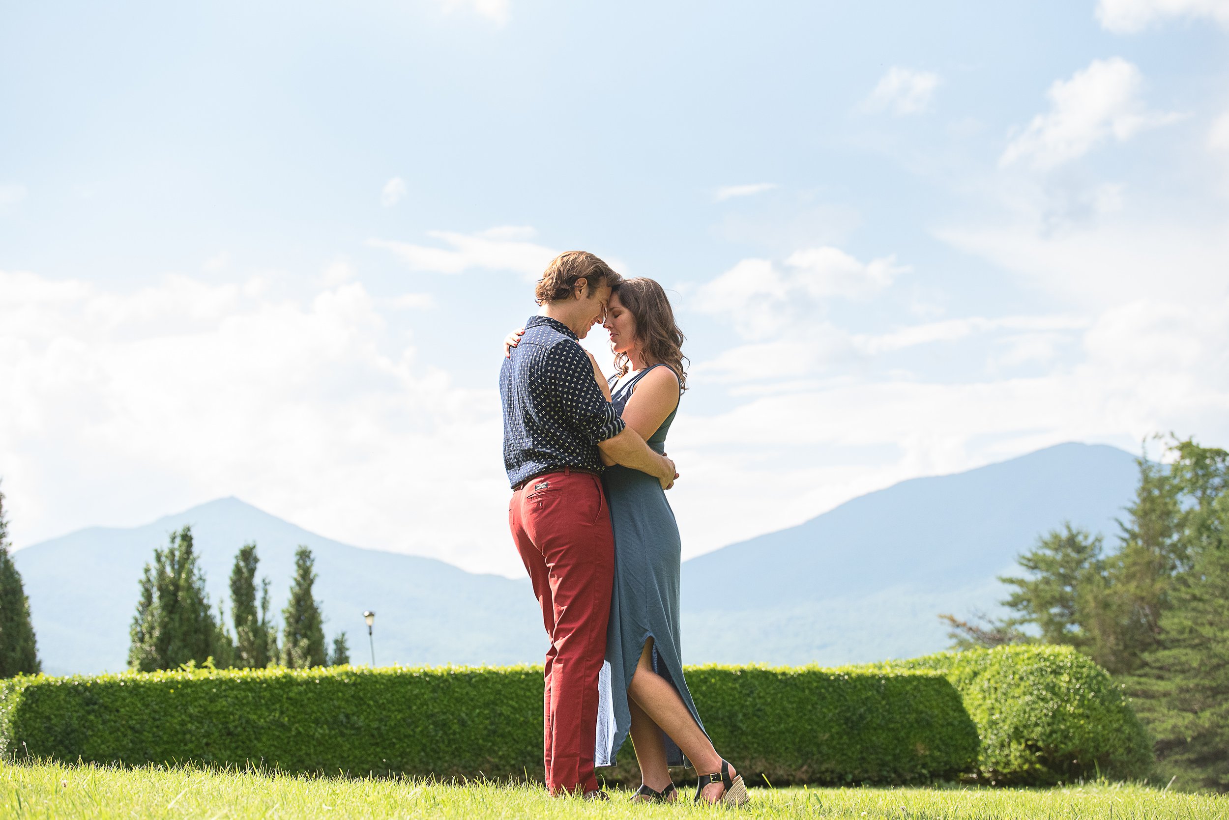 cloverlea-farmhouse-engagement-photos-1-7.jpg