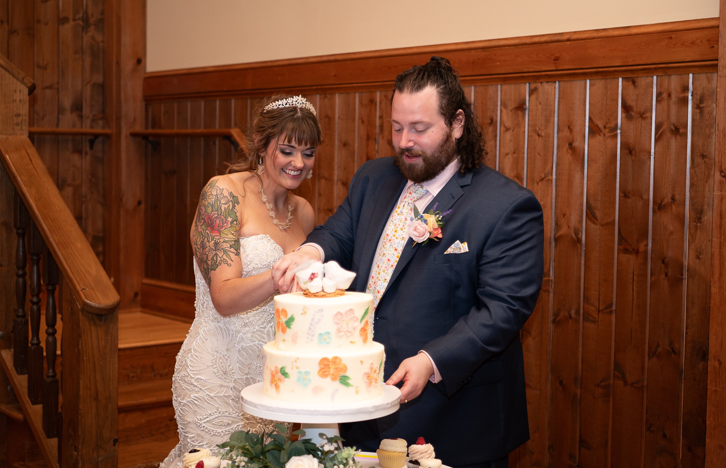 house-mountain-inn-wedding-karin-nicole-photography-1-32.jpg