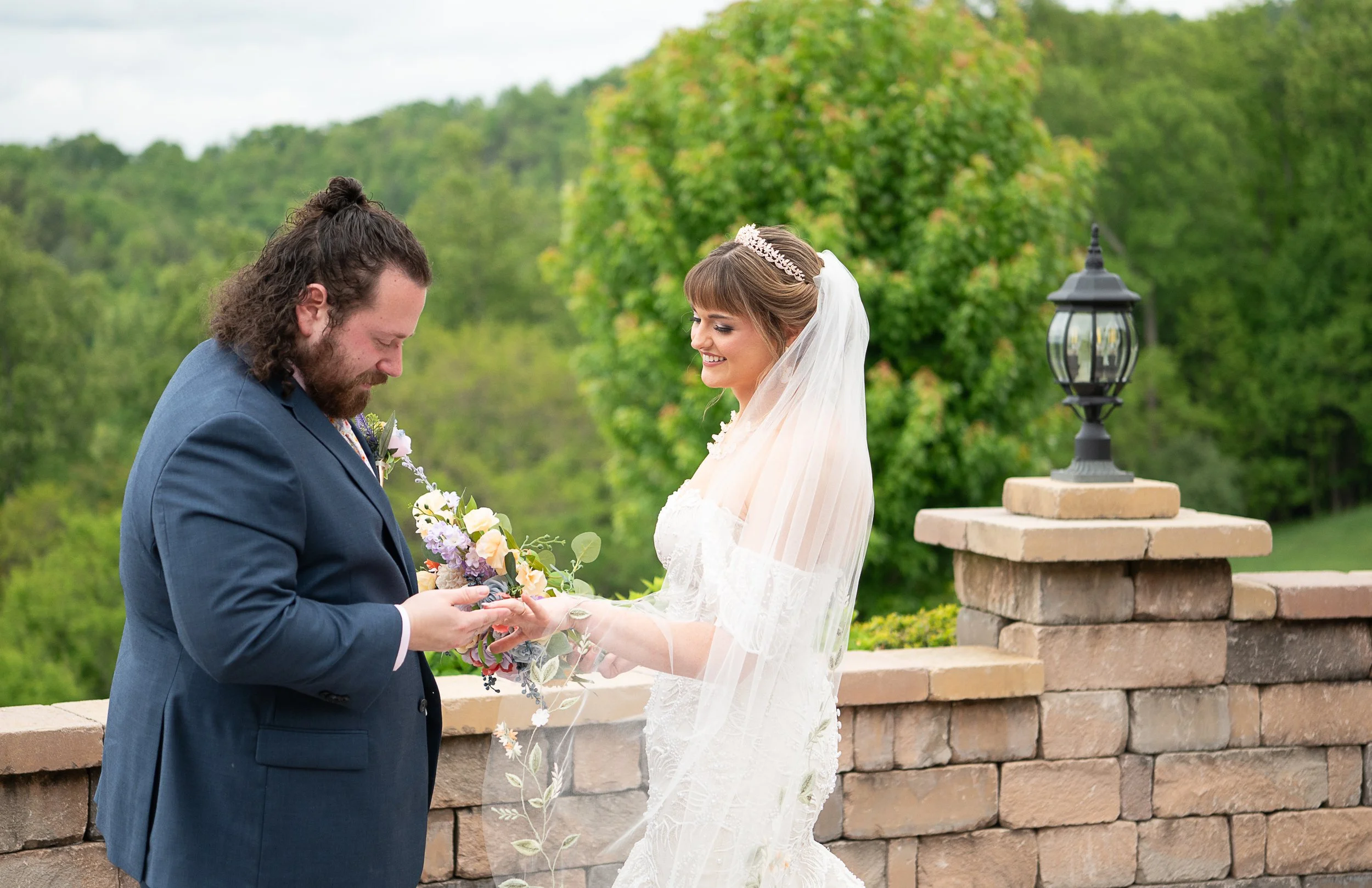 house-mountain-inn-wedding-karin-nicole-photography-1-33.jpg
