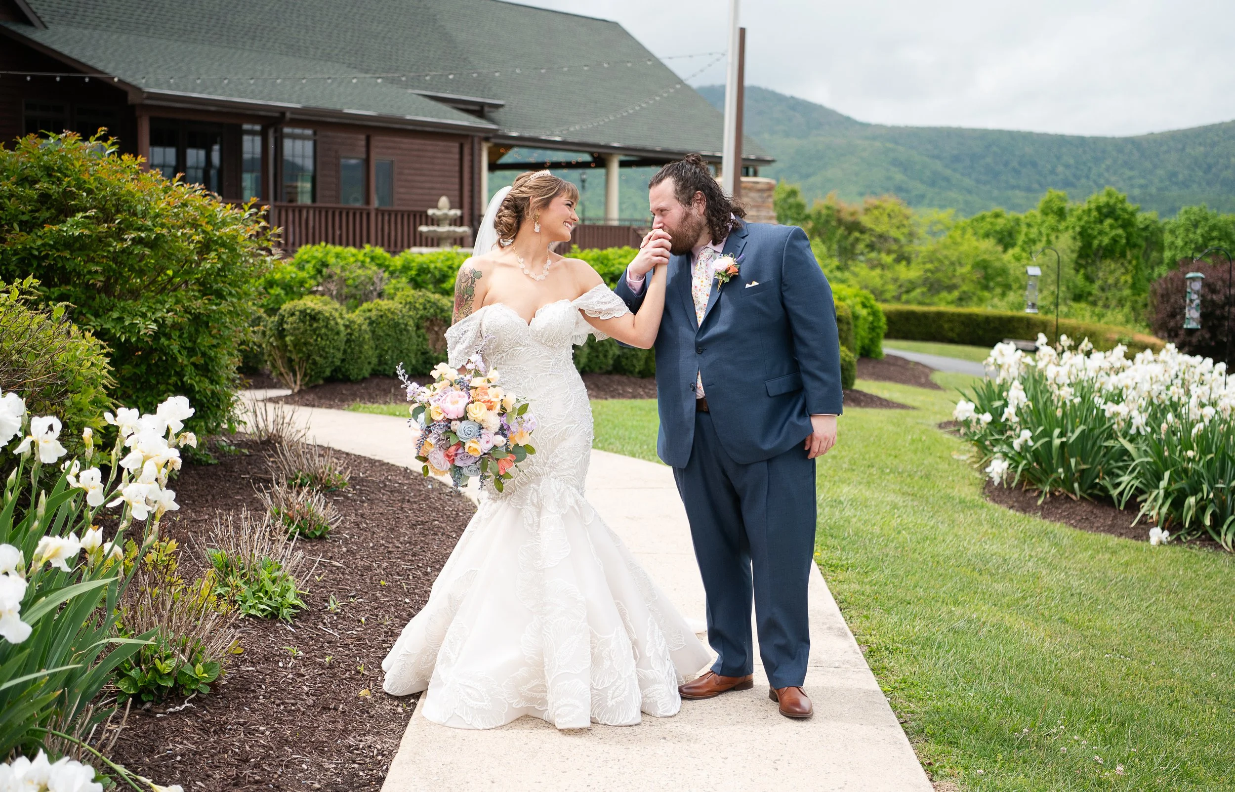 house-mountain-inn-wedding-karin-nicole-photography-1-53.jpg