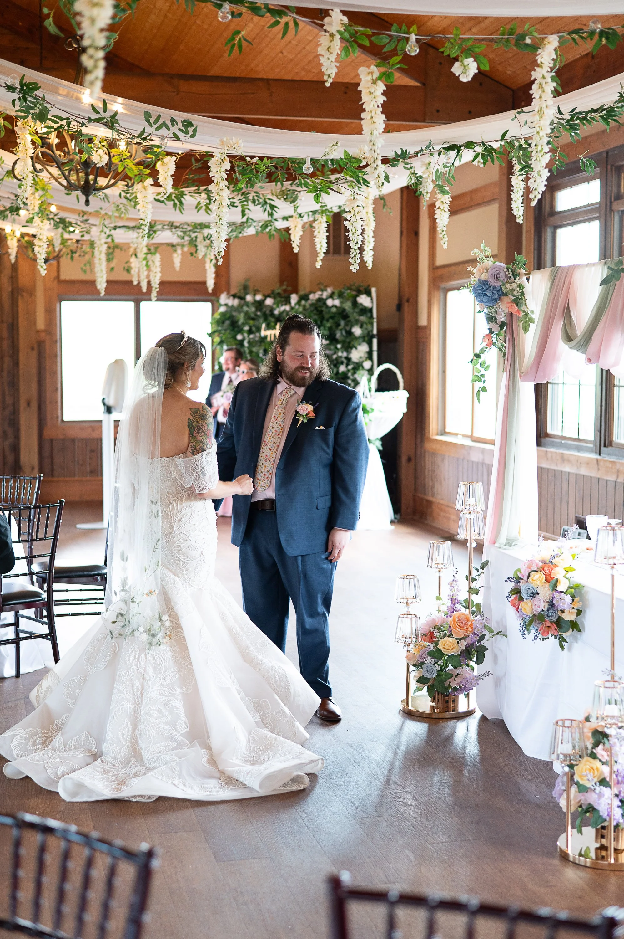 house-mountain-inn-wedding-karin-nicole-photography-1-25.jpg