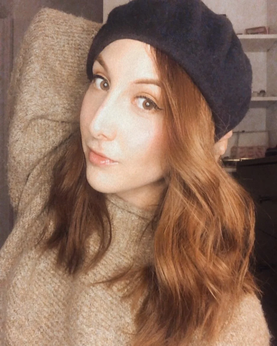 Passant tout mon temps &agrave; pratiquer le fran&ccedil;ais sur Duolingo, J&rsquo;ai fait pousser un b&eacute;ret sur la t&ecirc;te 🥖 
.
.
.
#frenchselfie #beret #mondaymood #mondayvibes #frenchvibing #frenchvibes