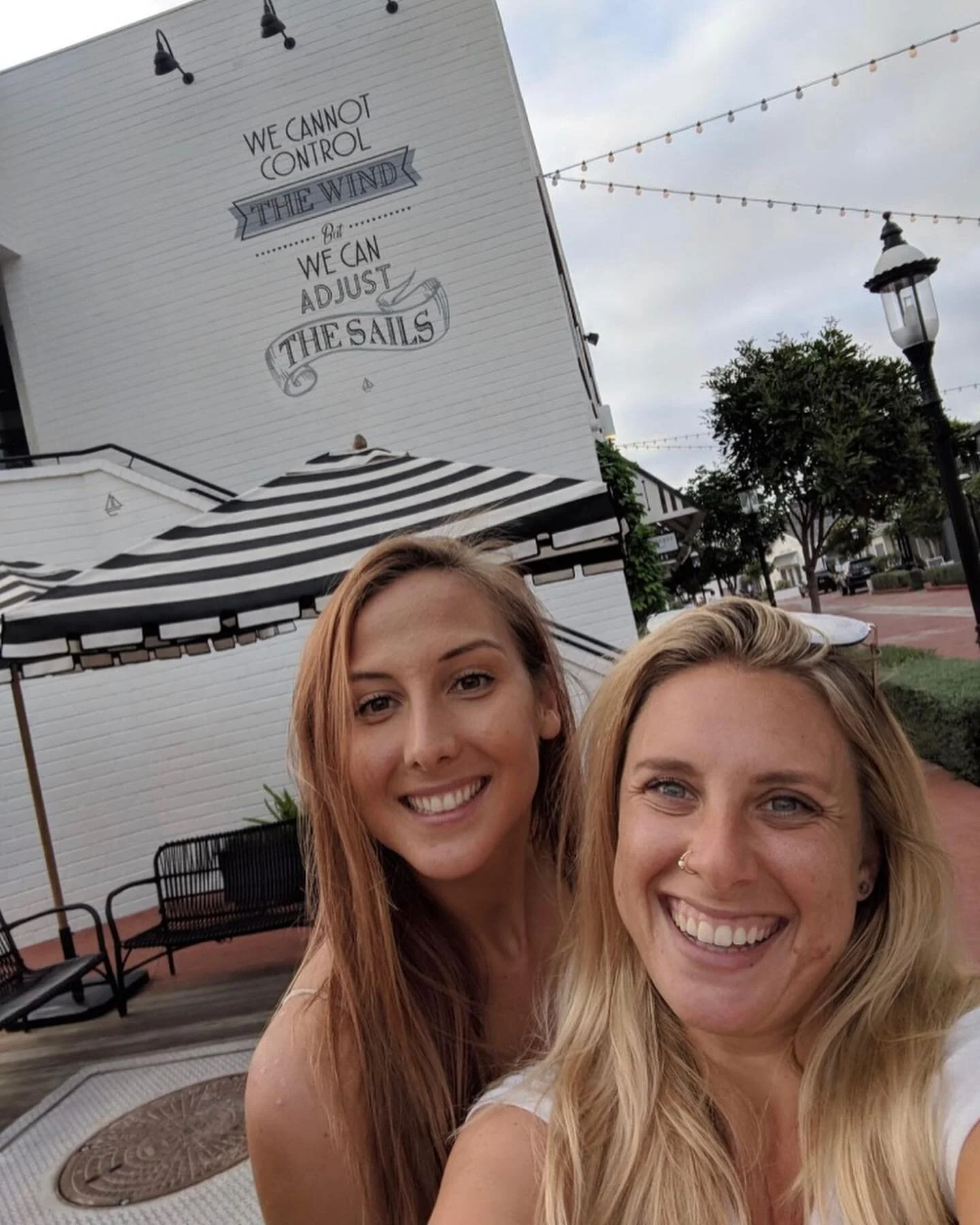 H A P P Y 🎉 B I R T H D A Y to this incredibly cosmic and angelic human being @janasternhealing 🍰 👽 ✨💫💕 
You have been such a divine light in my life and I cherish every single memory I have with you from meeting you at Alternative Thinking, to 