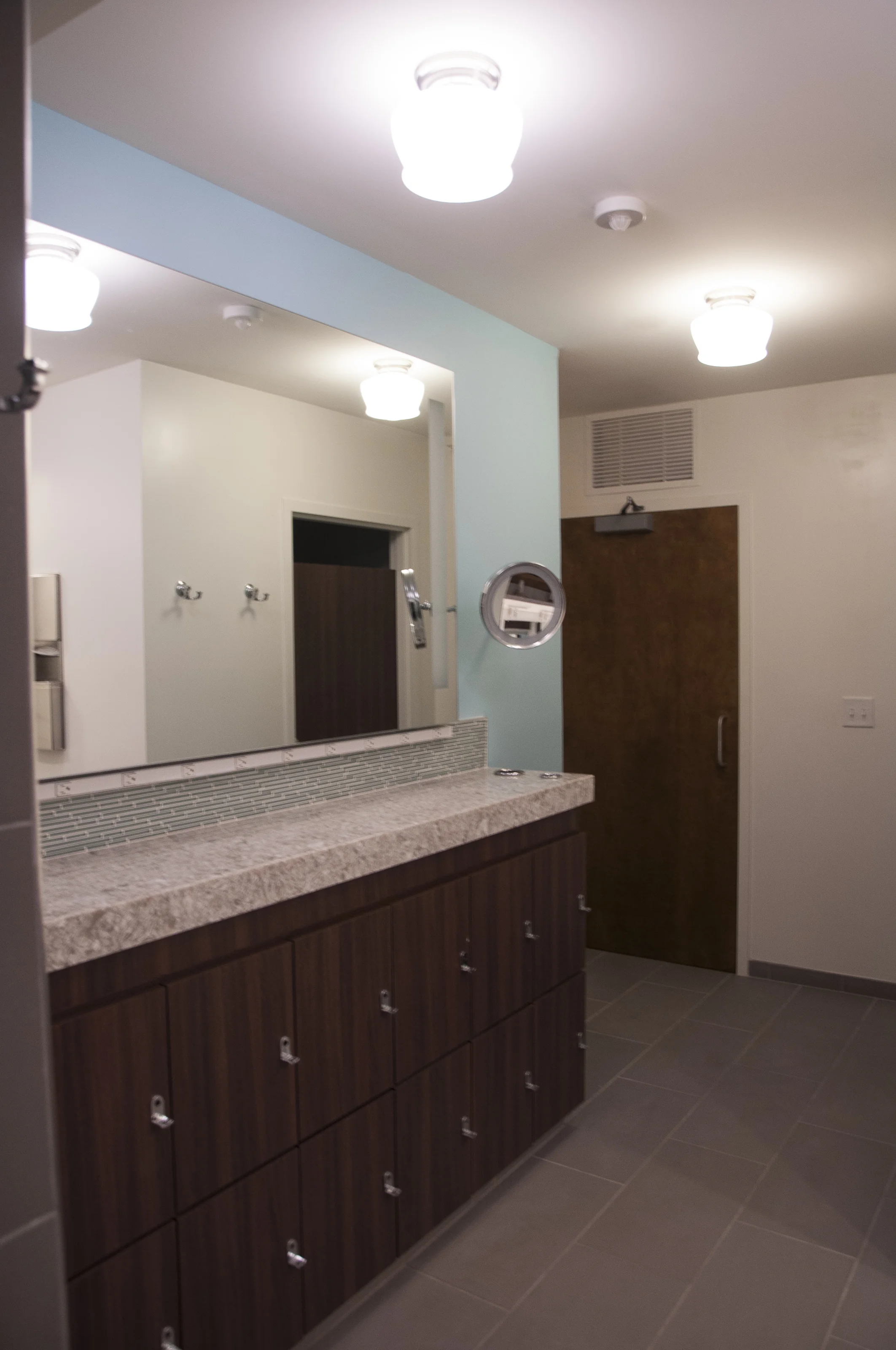 Interiors_AlphaPhi_Bathroom-15.jpg