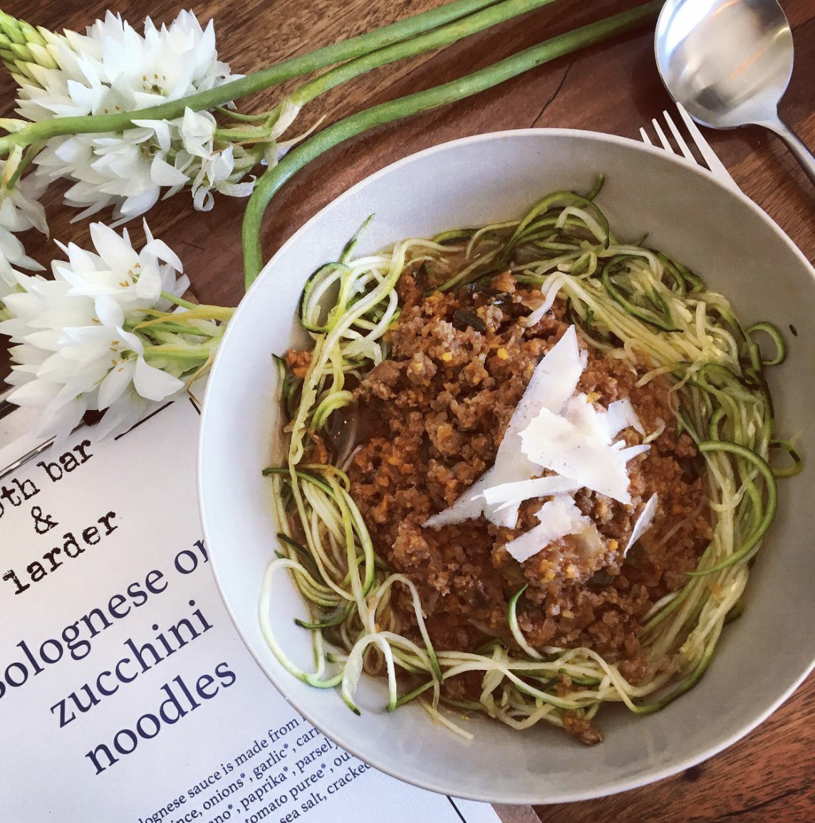 Ready-made Sneaky Bolognese with zucchini noodles and parmesan – nutrient-rich sauce with chicken liver and sweet potato