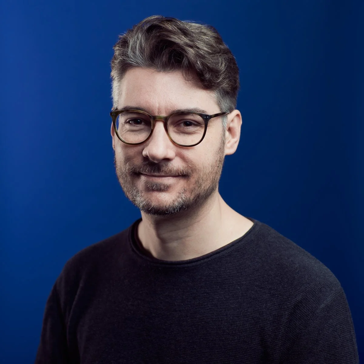 Jesse Portrait Blue_03.jpg