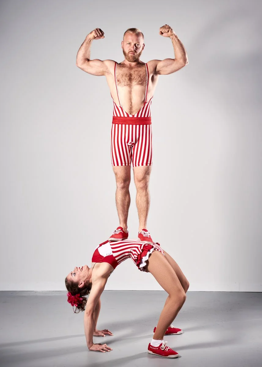 Acrobats AWP 04.jpg
