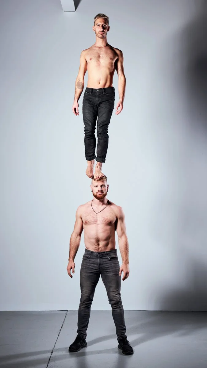 Acrobats AWP 05.jpg