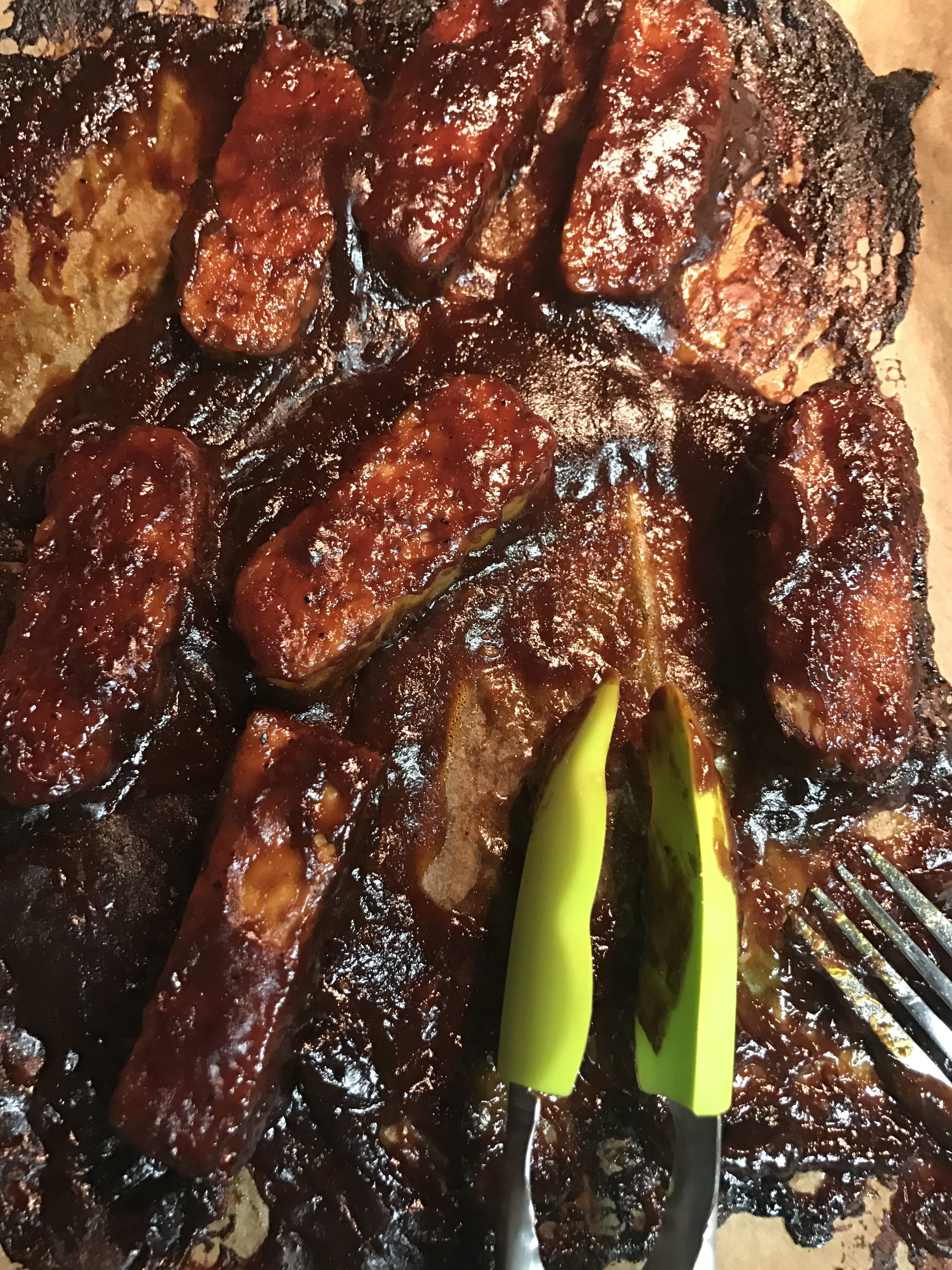 sticky bbq tempeh strips.jpg