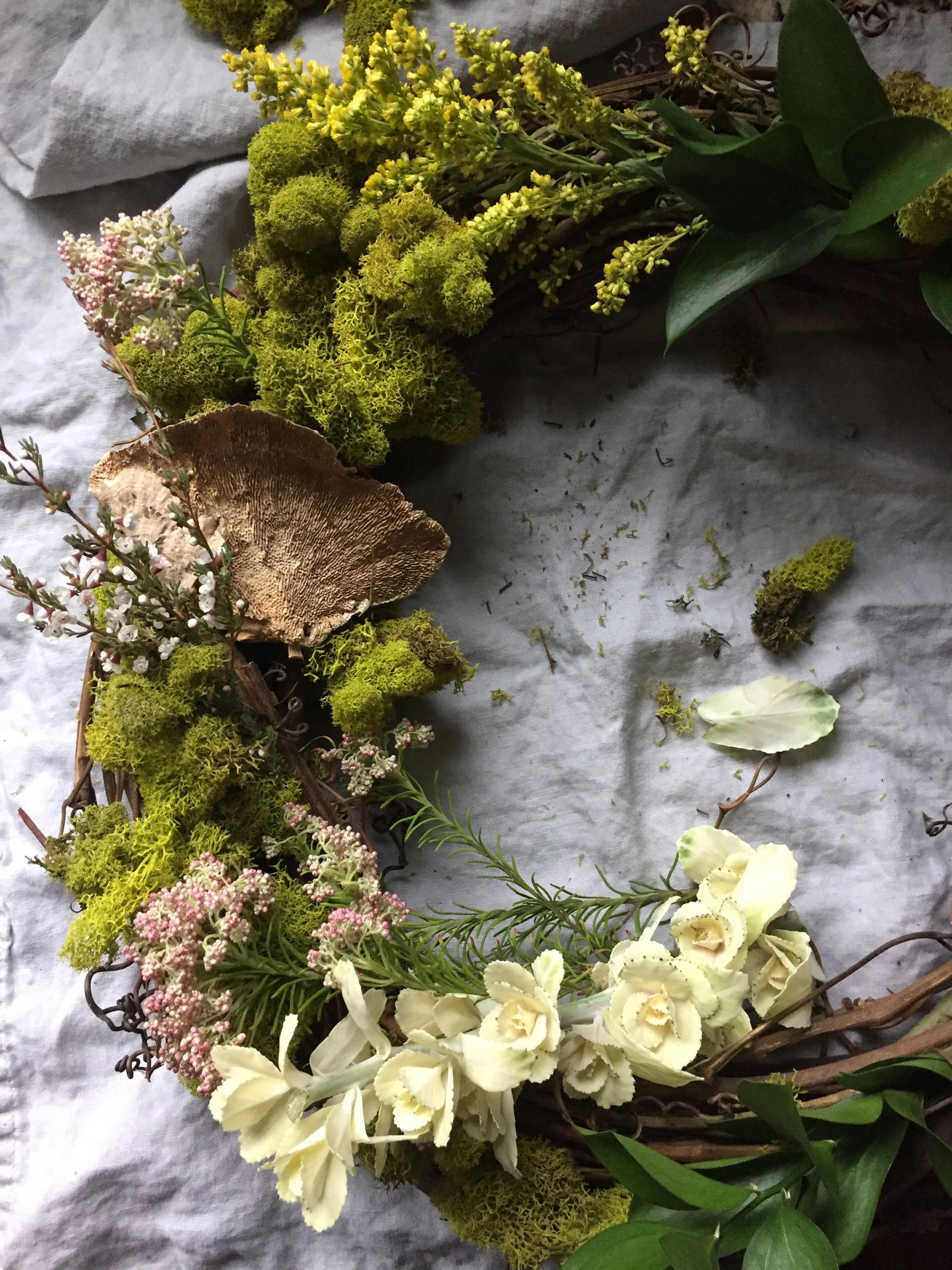 SPRING WREATH MAKING AT JENNI KAYNE IN WESTPORT